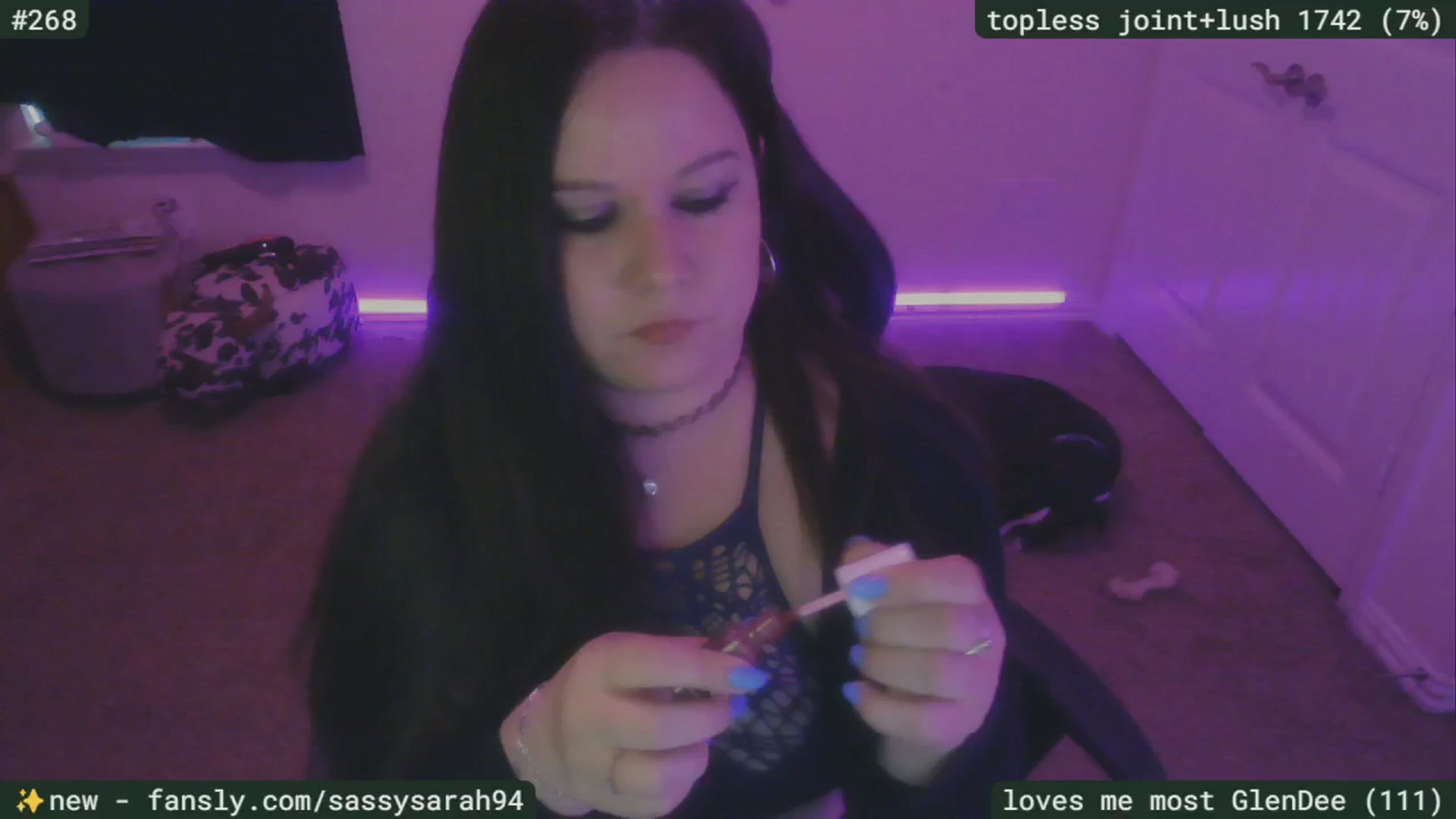 Gallery image thumbnail from SassySarah94's myfreecams stream on, 04/15/2025, 20:58 image 7 of 20