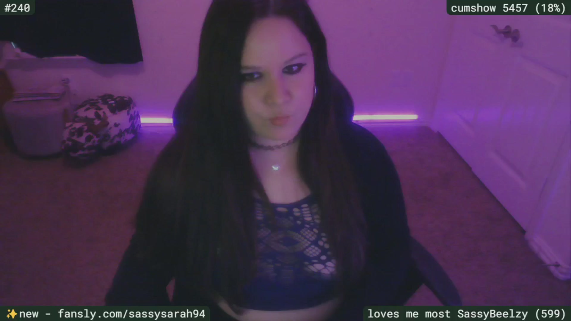 Gallery image thumbnail from SassySarah94's myfreecams stream on, 04/16/2025, 01:05 image 8 of 20