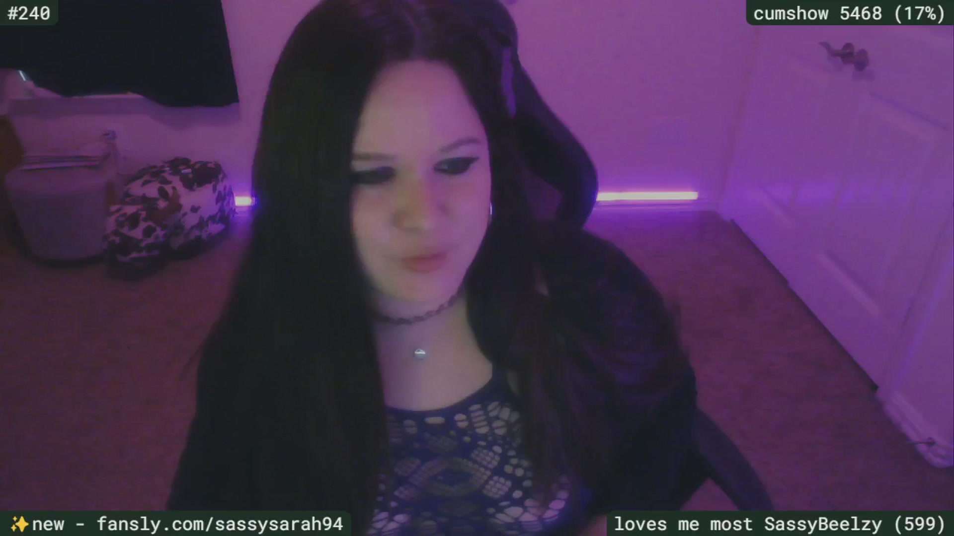 Gallery image thumbnail from SassySarah94's myfreecams stream on, 04/16/2025, 01:05 image 4 of 20
