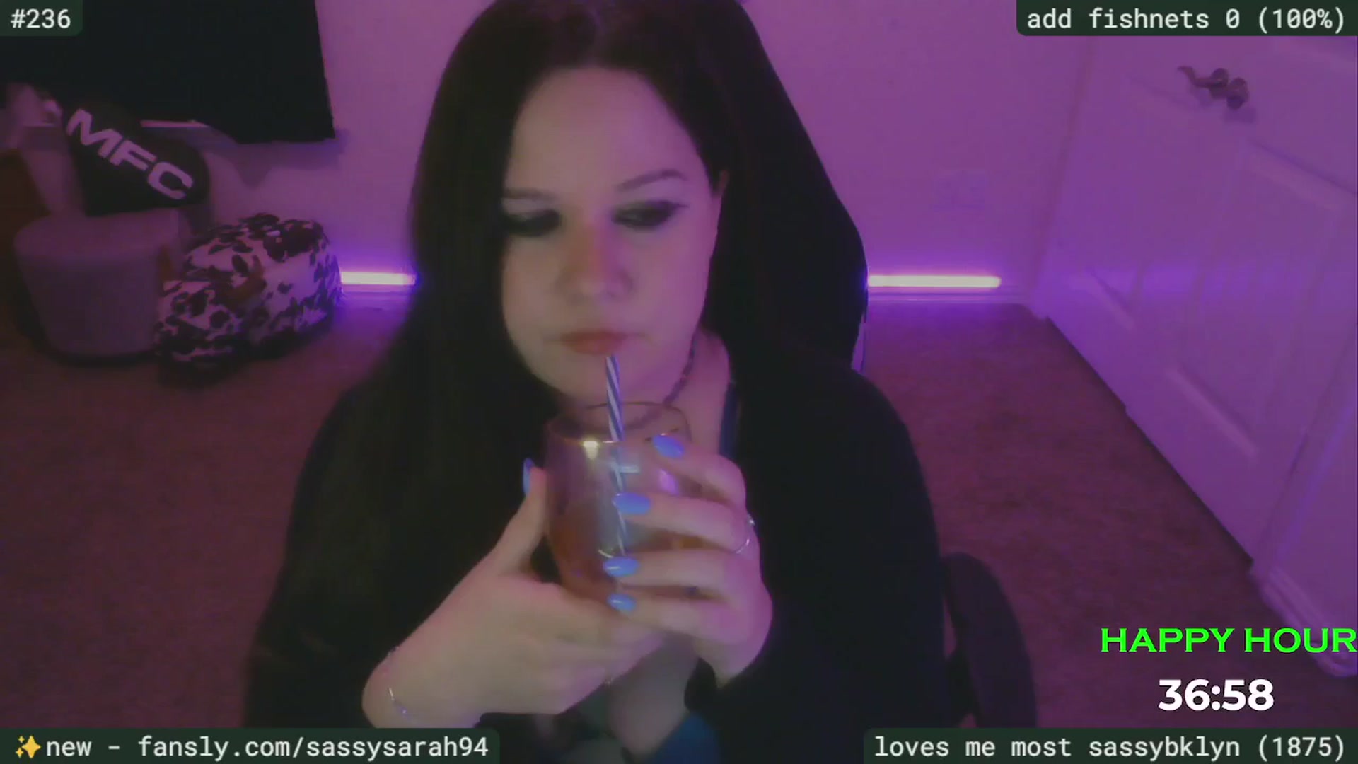 Gallery image thumbnail from SassySarah94's myfreecams stream on, 04/18/2025, 01:57 image 16 of 20
