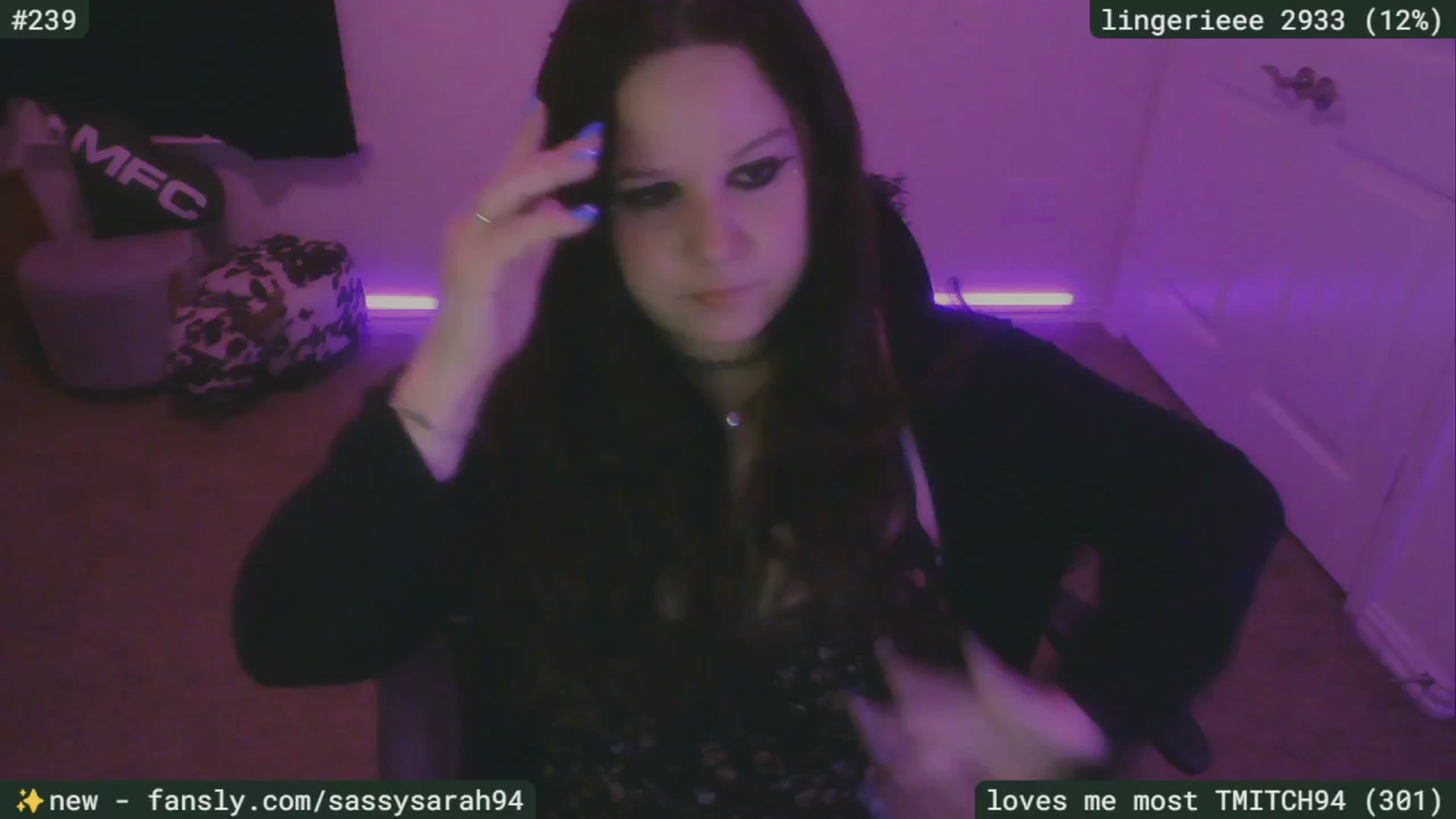 Gallery image thumbnail from SassySarah94's myfreecams stream on, 04/19/2025, 03:18 image 6 of 20