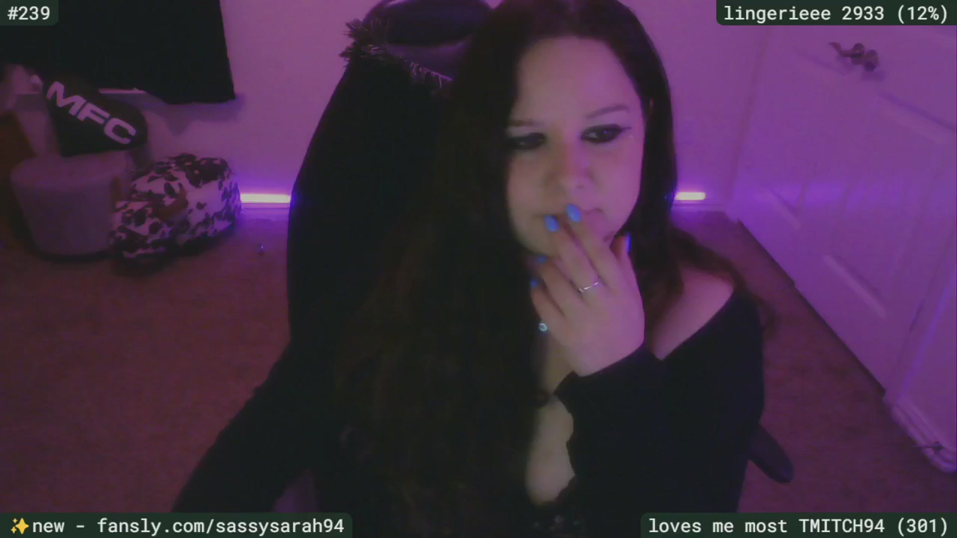 Gallery image thumbnail from SassySarah94's myfreecams stream on, 04/19/2025, 03:18 image 12 of 20