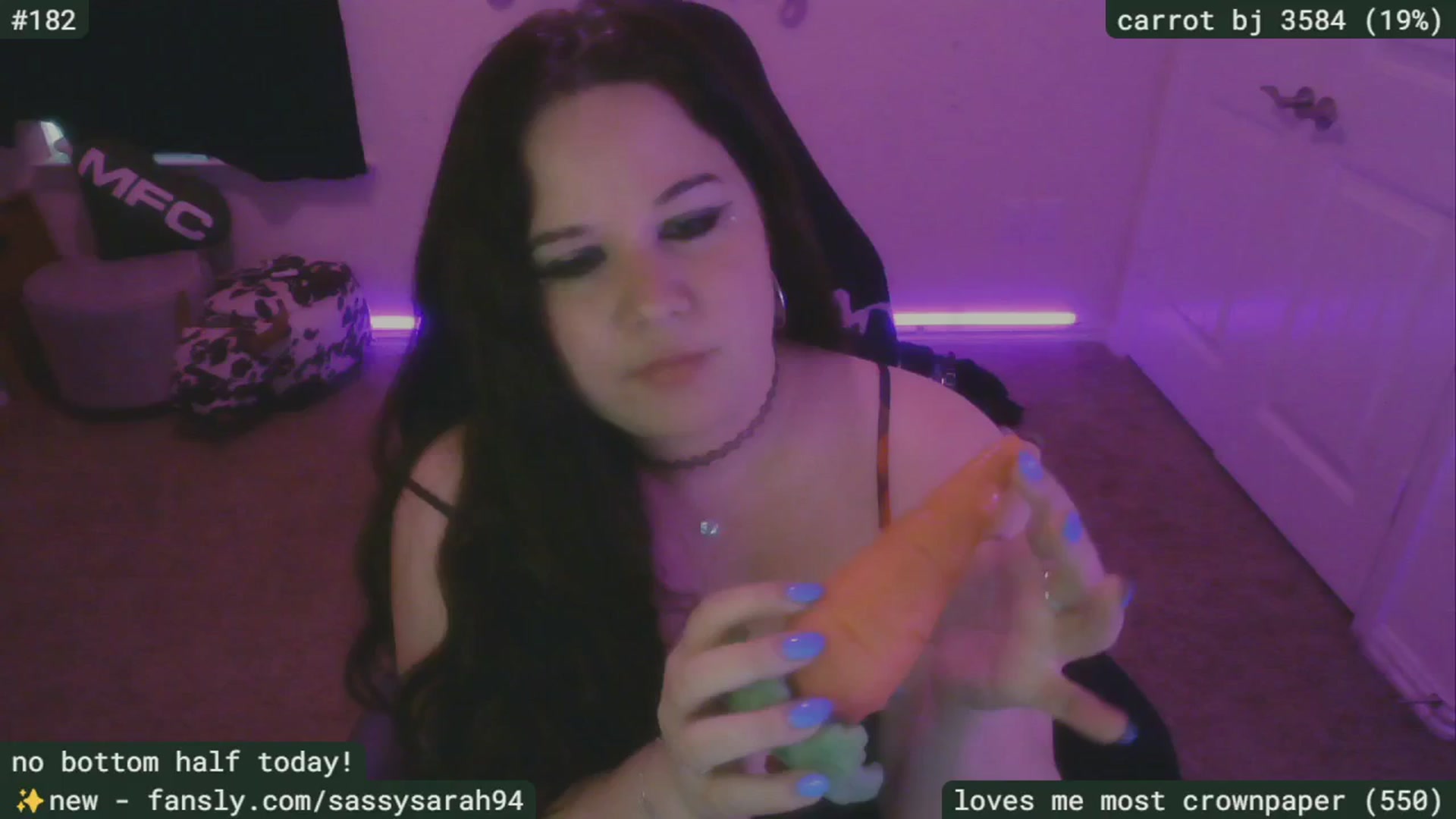 Gallery image thumbnail from SassySarah94's myfreecams stream on, 04/20/2025, 22:24 image 8 of 20