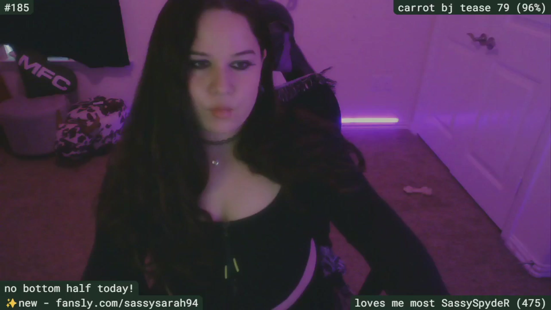 Gallery image thumbnail from SassySarah94's myfreecams stream on, 04/21/2025, 23:13 image 14 of 20