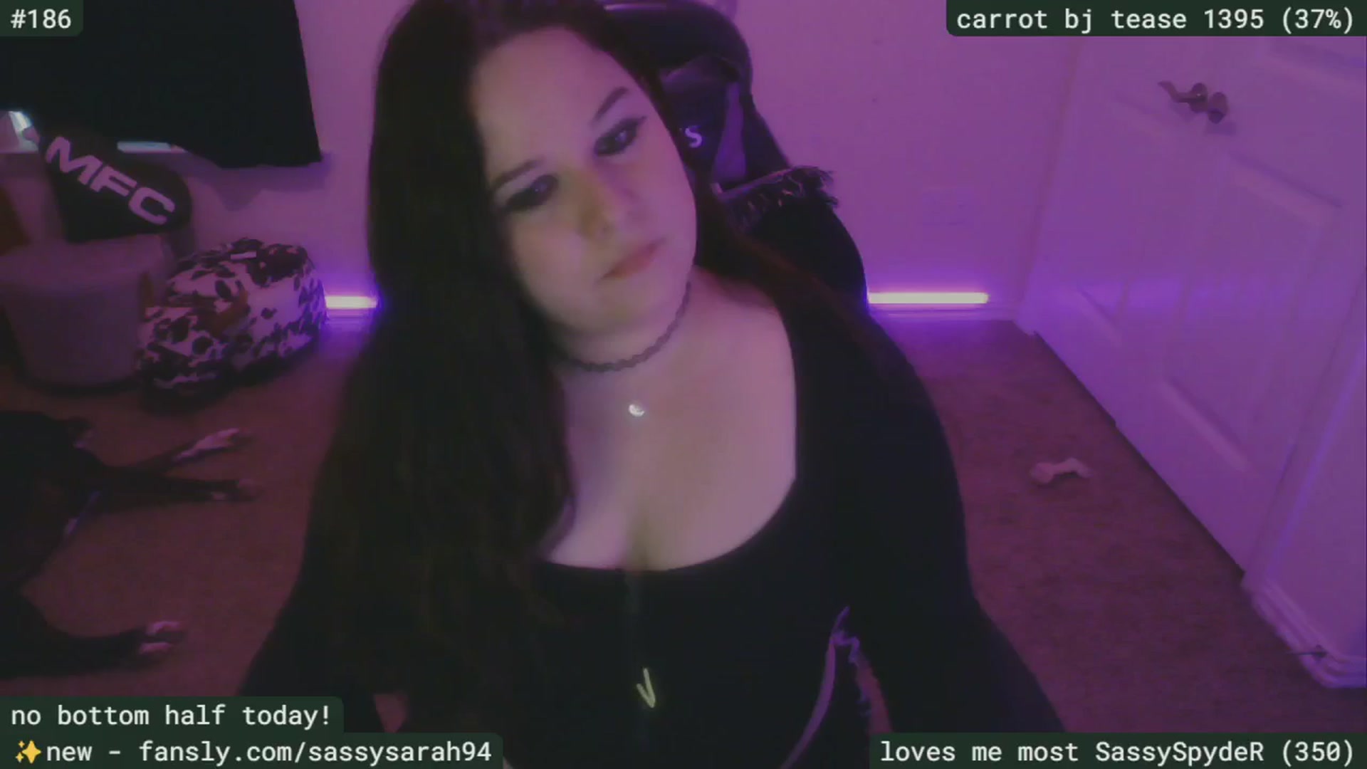 Gallery image thumbnail from SassySarah94's myfreecams stream on, 04/21/2025, 23:13 image 8 of 20