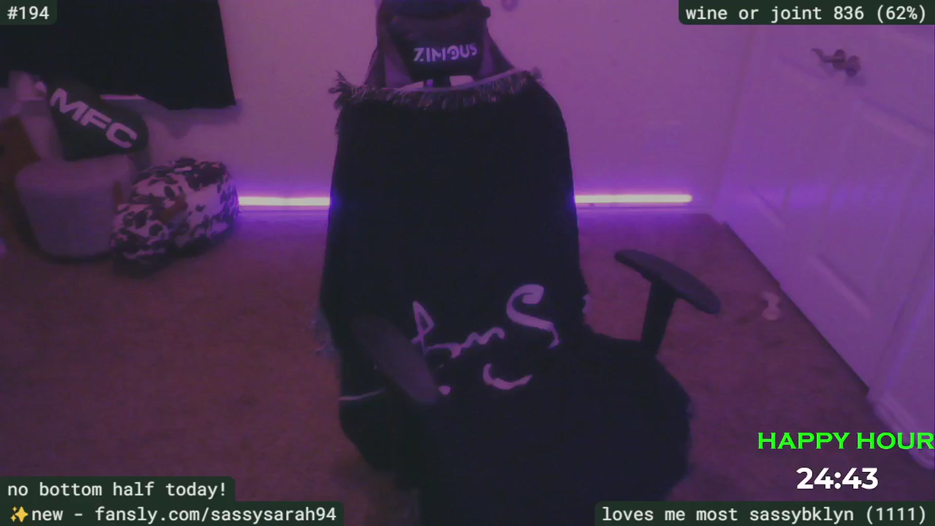 Gallery image thumbnail from SassySarah94's myfreecams stream on, 04/24/2025, 02:47 image 13 of 20