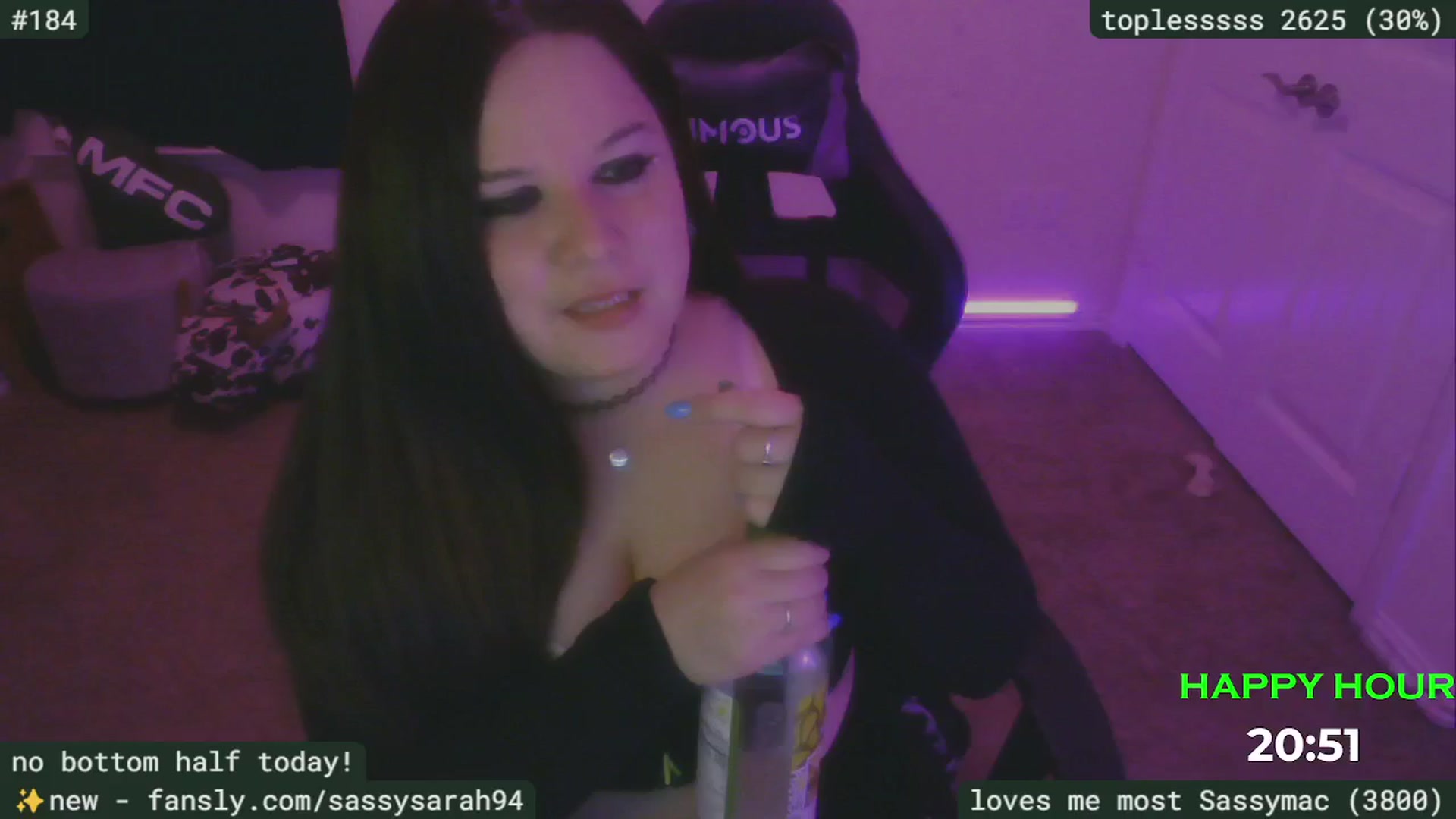 Gallery image thumbnail from SassySarah94's myfreecams stream on, 04/24/2025, 03:46 image 7 of 20