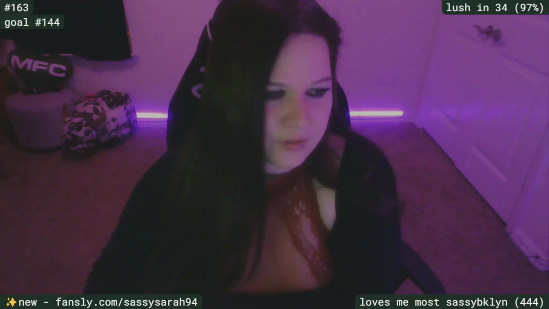 Gallery image thumbnail from SassySarah94's myfreecams stream on, 04/27/2025, 04:57 image 11 of 20
