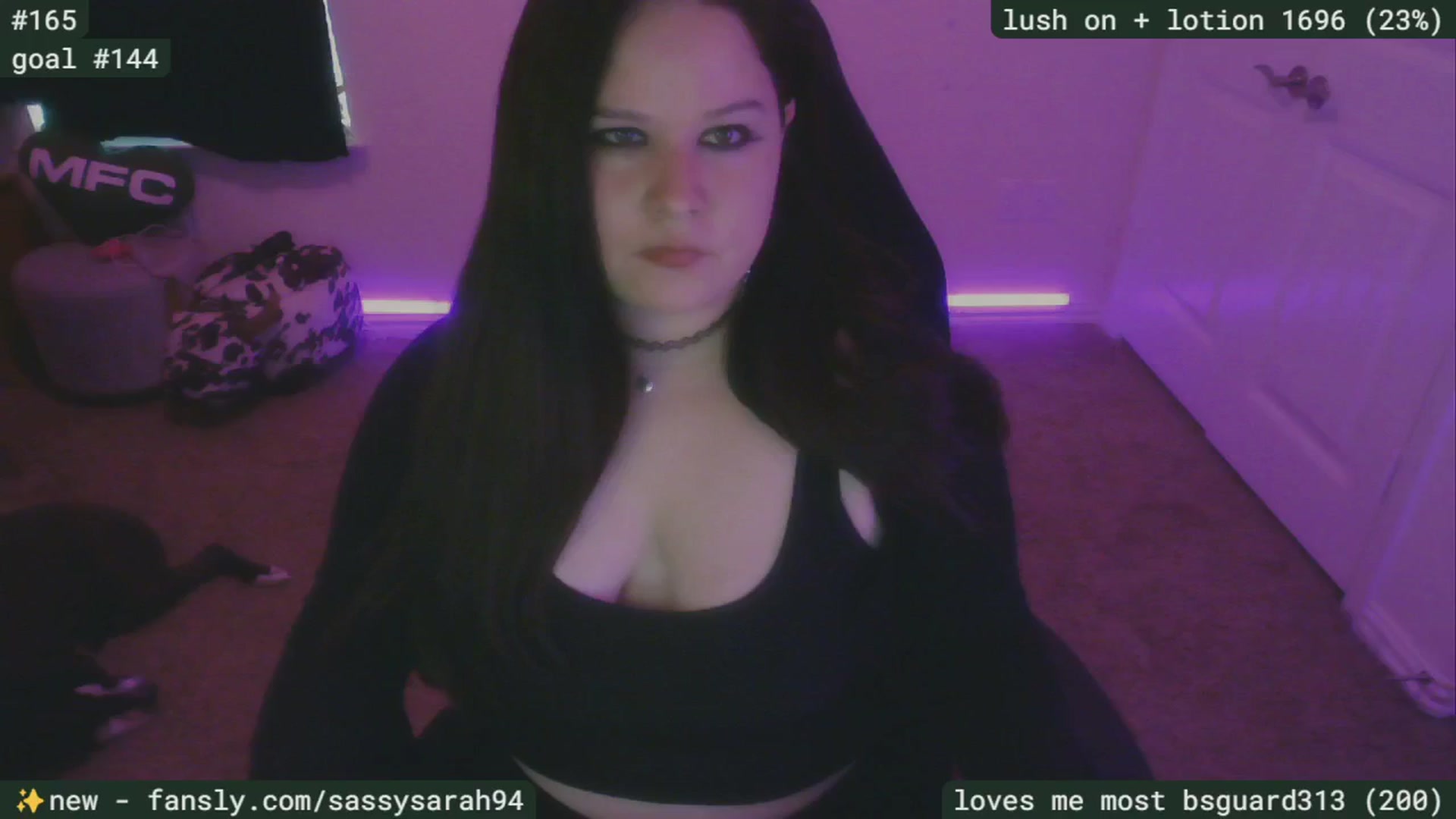 Gallery image thumbnail from SassySarah94's myfreecams stream on, 04/28/2025, 21:09 image 9 of 20