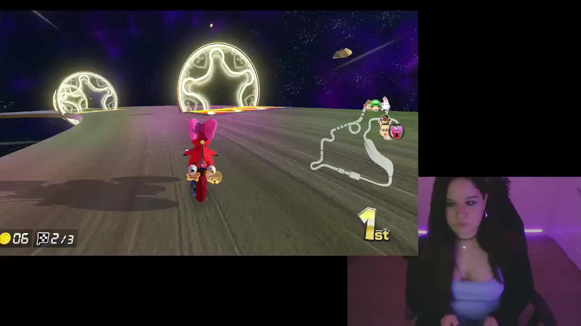 Gallery image thumbnail from SassySarah94's myfreecams stream on, 05/01/2025, 02:30 image 12 of 20