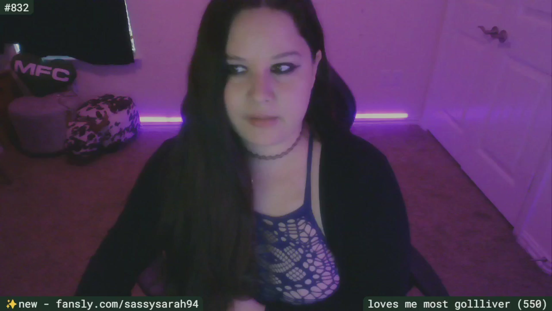 Gallery image thumbnail from SassySarah94's myfreecams stream on, 05/07/2025, 21:37 image 16 of 20