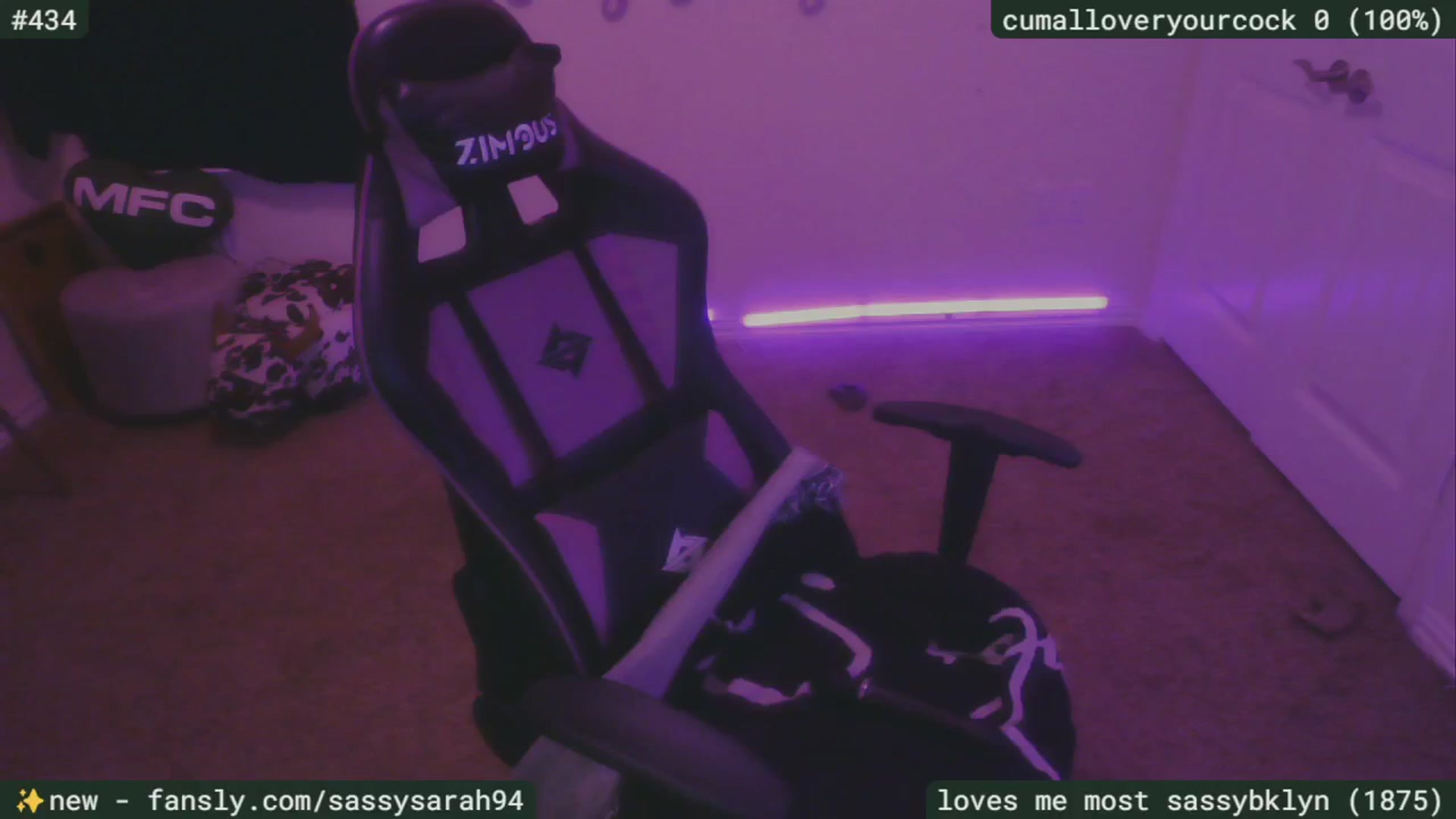 Gallery image thumbnail from SassySarah94's myfreecams stream on, 05/24/2025, 03:51 image 19 of 20