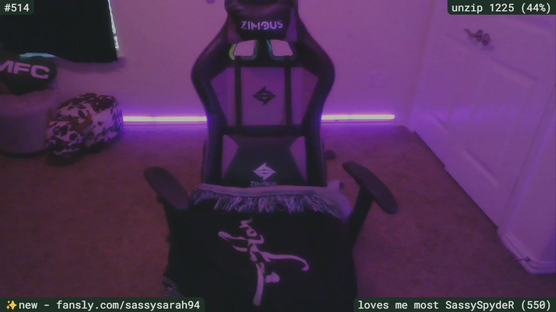 Gallery image thumbnail from SassySarah94's myfreecams stream on, 05/28/2025, 20:10 image 18 of 20