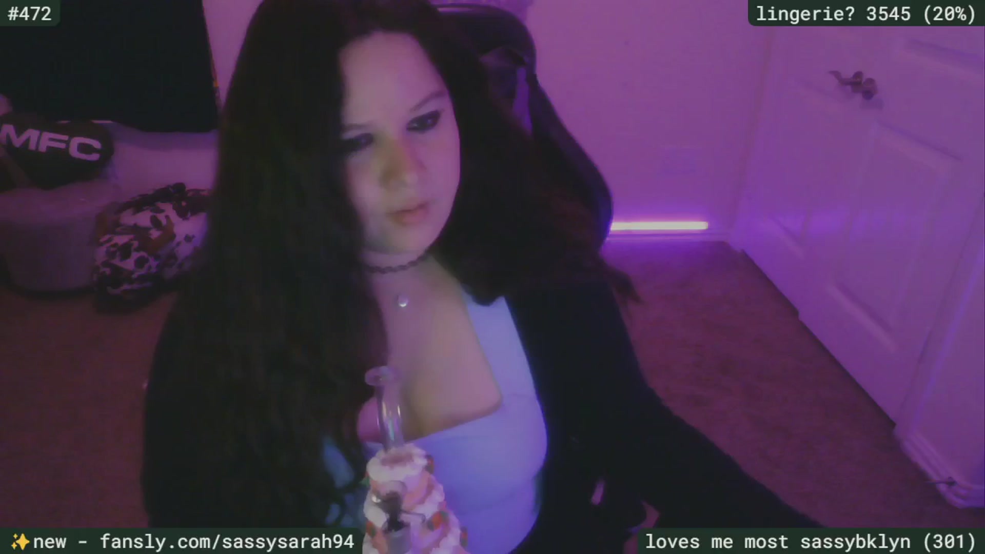 Gallery image thumbnail from SassySarah94's myfreecams stream on, 05/30/2025, 03:57 image 18 of 20