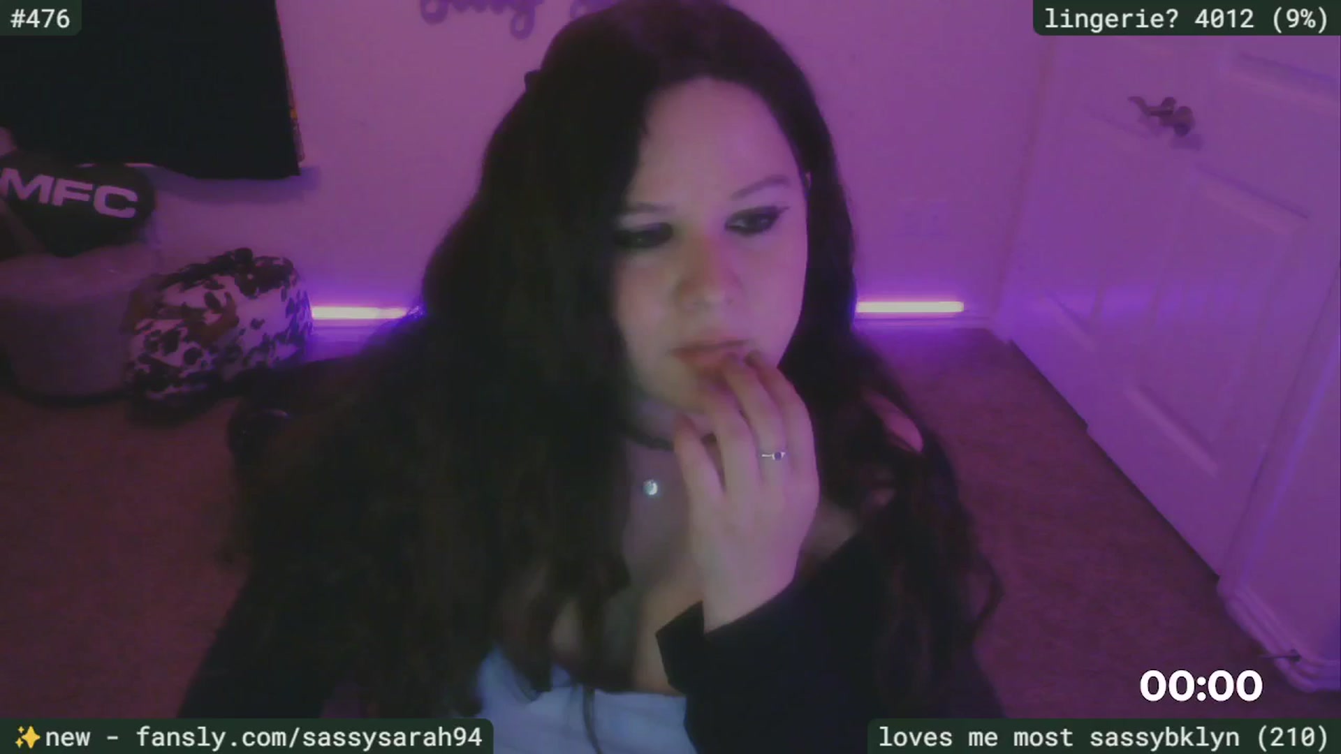 Gallery image thumbnail from SassySarah94's myfreecams stream on, 05/30/2025, 03:57 image 12 of 20