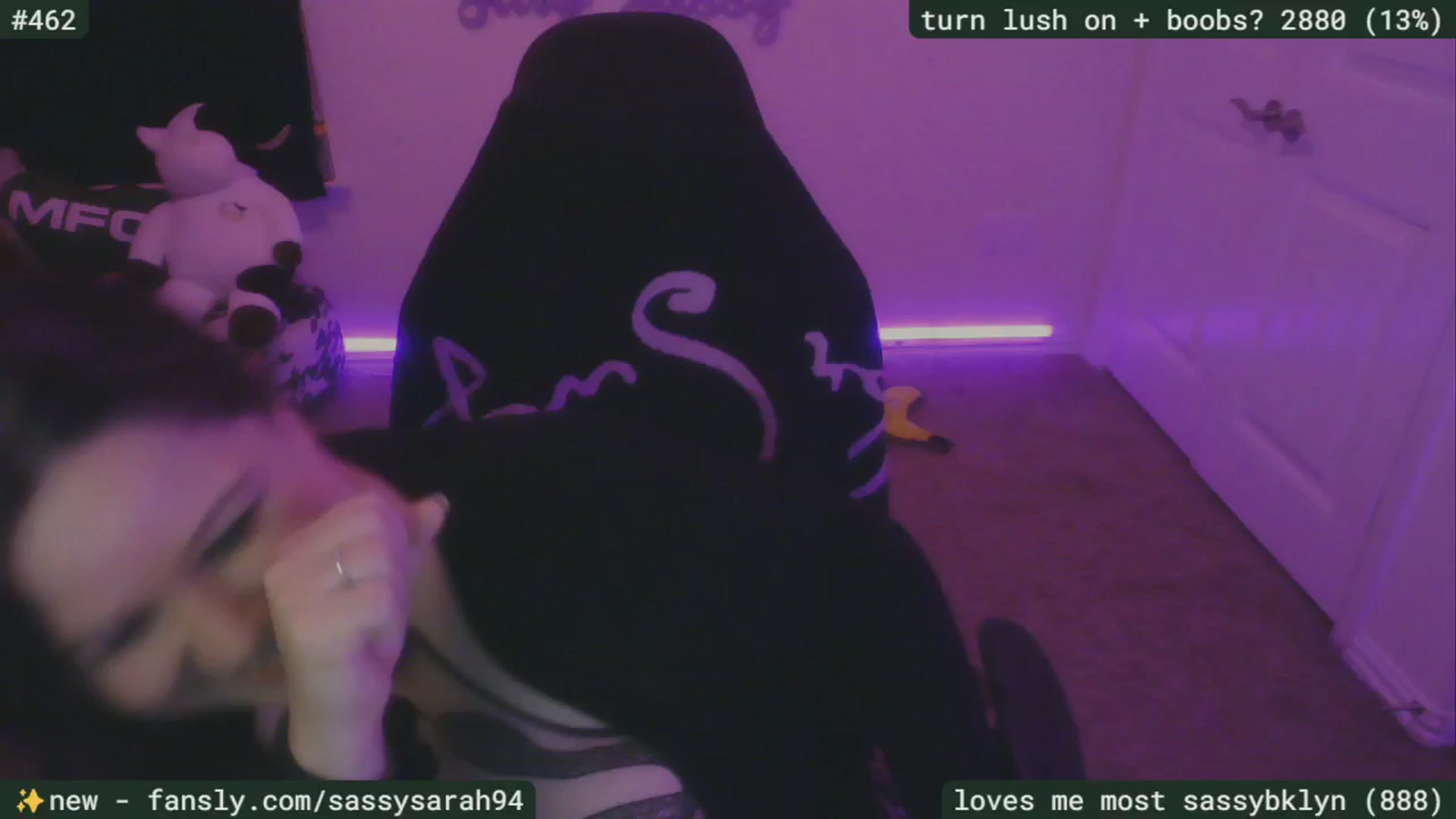 Gallery image thumbnail from SassySarah94's myfreecams stream on, 05/31/2025, 06:35 image 13 of 20