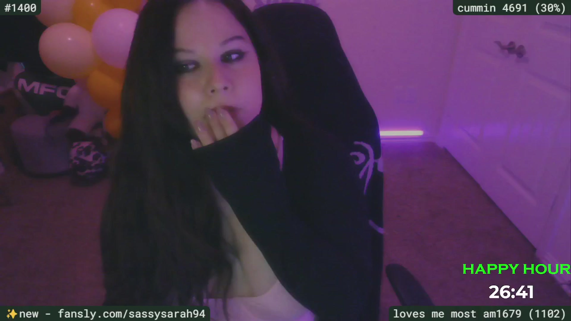 Gallery image thumbnail from SassySarah94's myfreecams stream on, 06/03/2025, 03:48 image 6 of 20