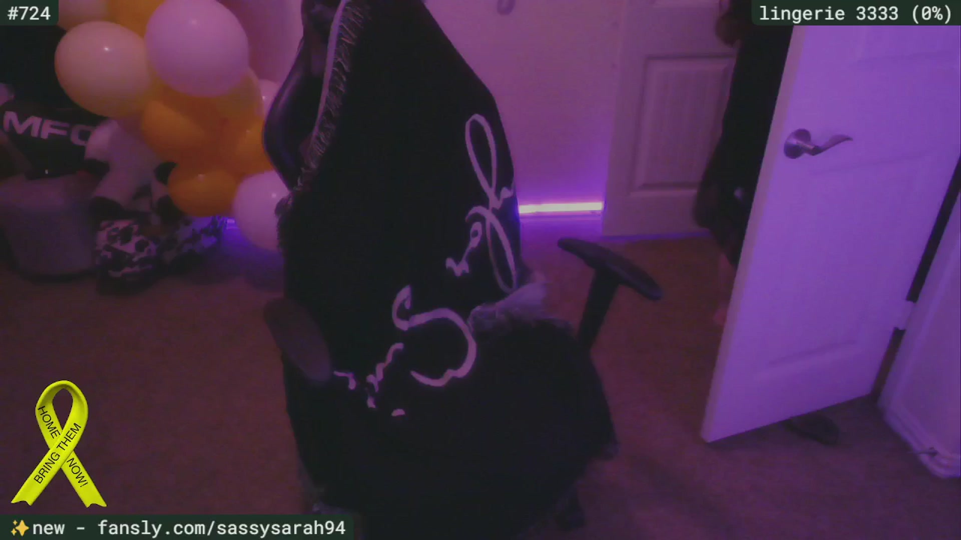 Gallery image thumbnail from SassySarah94's myfreecams stream on, 06/08/2025, 04:50 image 1 of 20