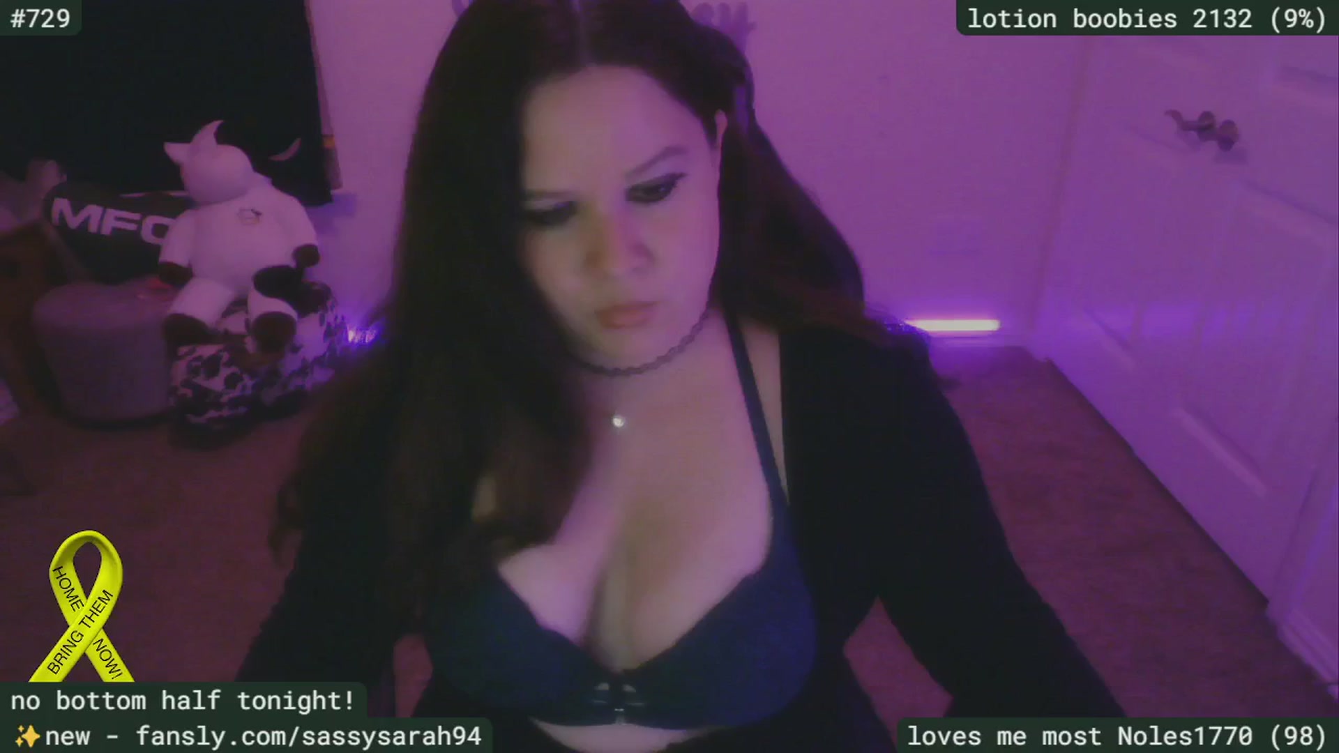 Gallery image thumbnail from SassySarah94's myfreecams stream on, 06/12/2025, 02:54 image 13 of 20