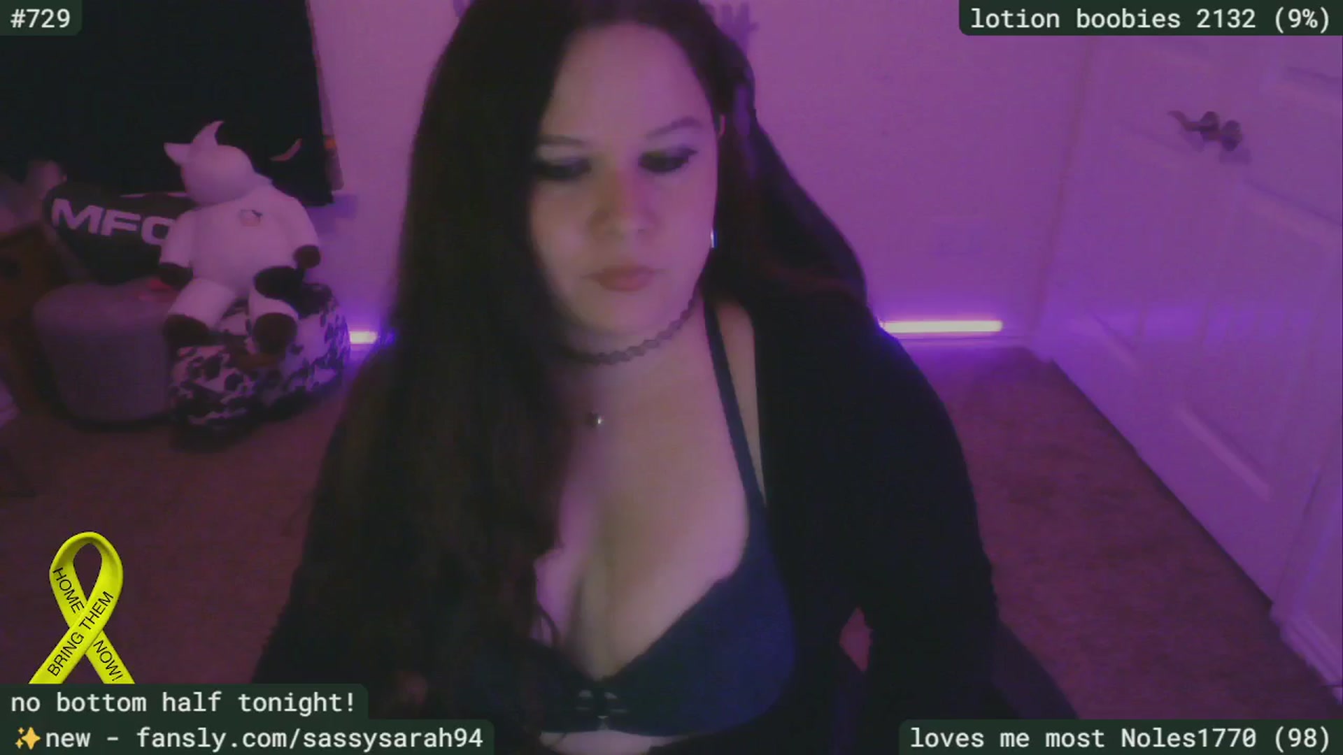 Gallery image thumbnail from SassySarah94's myfreecams stream on, 06/12/2025, 02:54 image 12 of 20