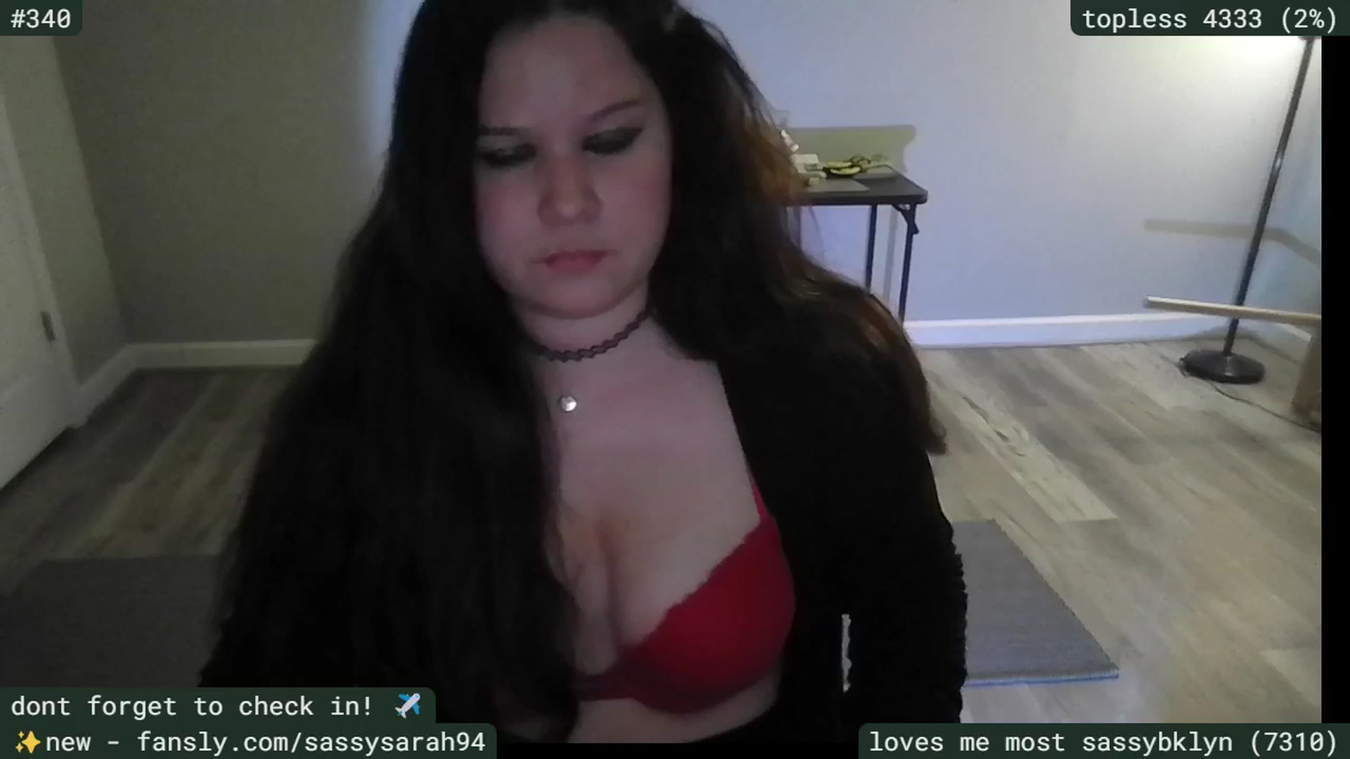 Gallery image thumbnail from SassySarah94's myfreecams stream on, 07/03/2025, 03:22 image 10 of 20