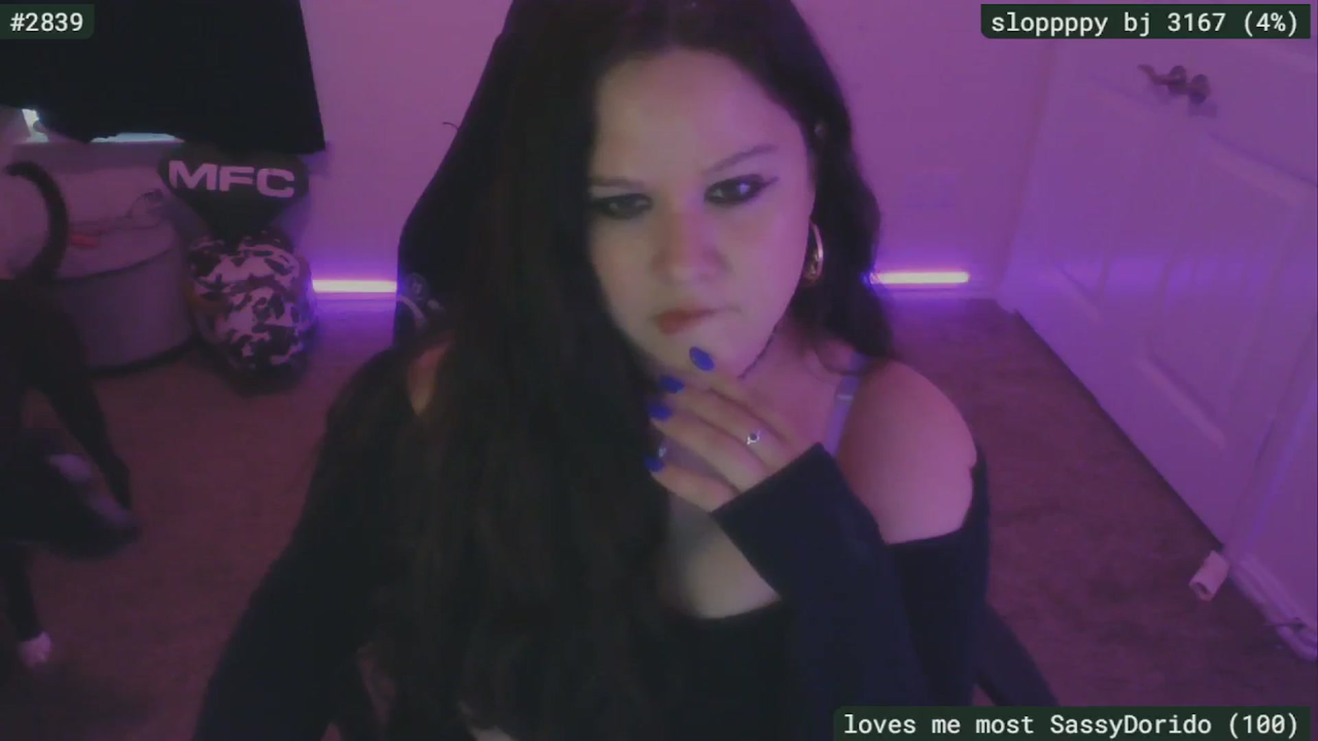 Gallery image thumbnail from SassySarah94's myfreecams stream on, 08/05/2025, 20:22 image 17 of 20