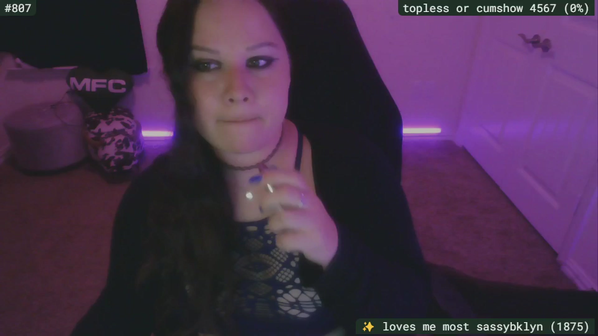 Gallery image thumbnail from SassySarah94's myfreecams stream on, 08/15/2025, 03:19 image 3 of 20