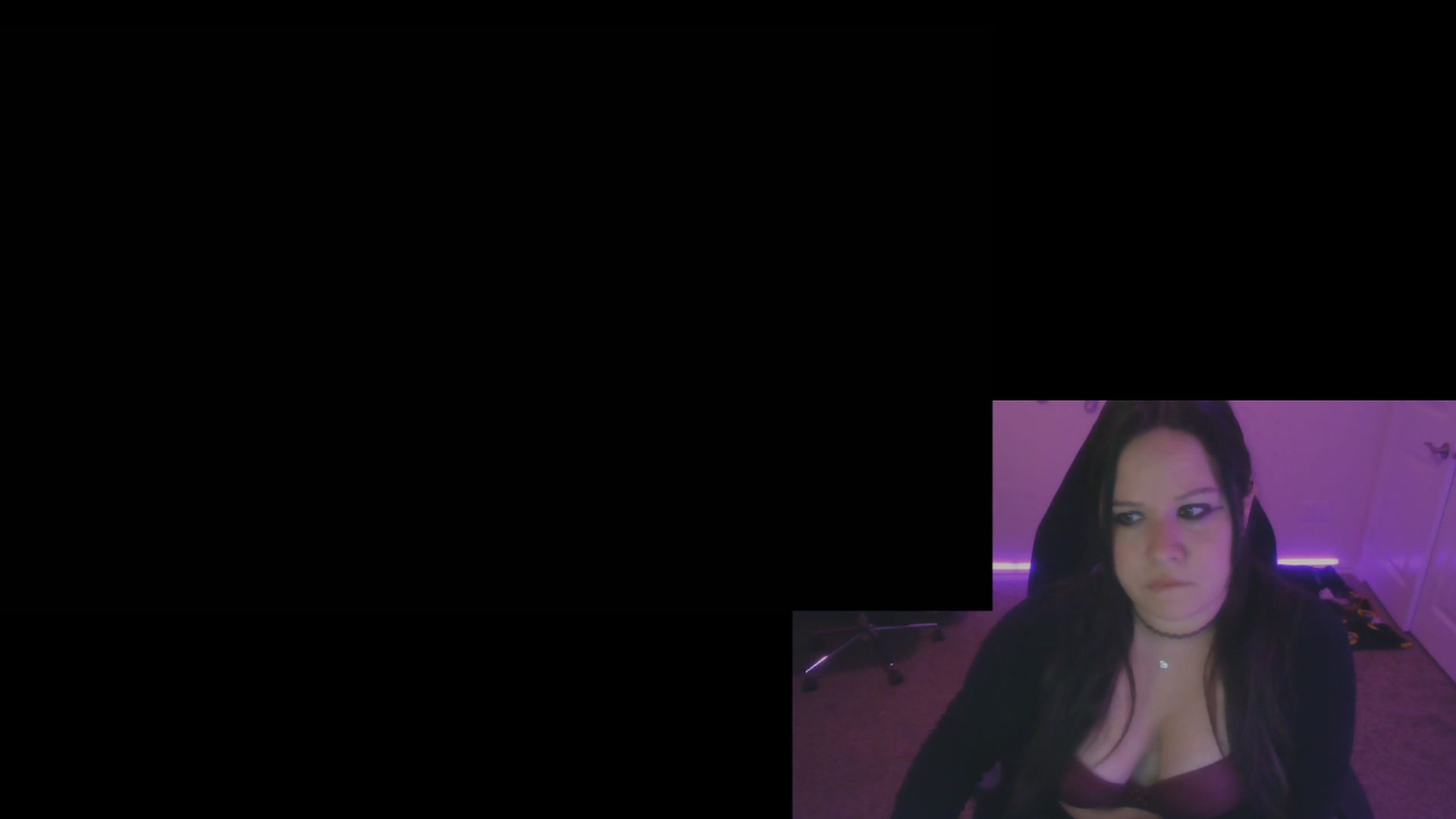 Gallery image thumbnail from SassySarah94's myfreecams stream on, 08/19/2025, 01:59 image 11 of 20