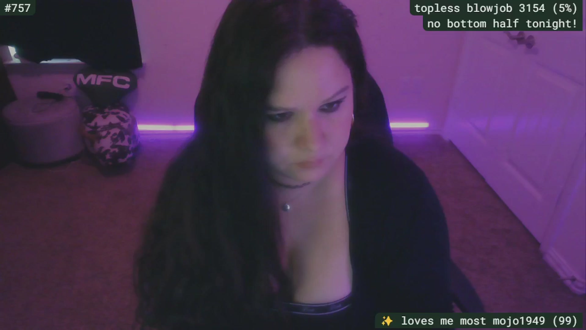 Gallery image thumbnail from SassySarah94's myfreecams stream on, 08/27/2025, 21:09 image 16 of 20