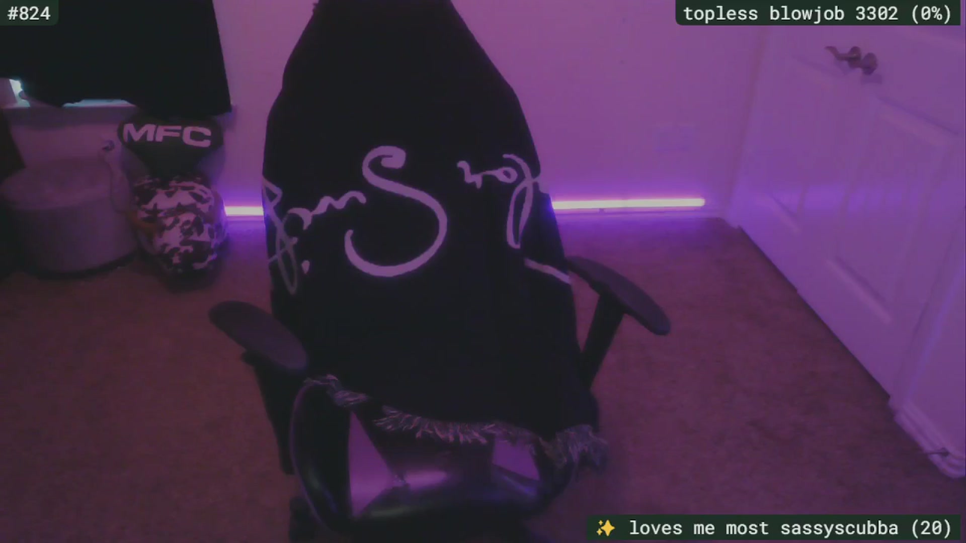 Gallery image thumbnail from SassySarah94's myfreecams stream on, 08/29/2025, 19:12 image 8 of 20