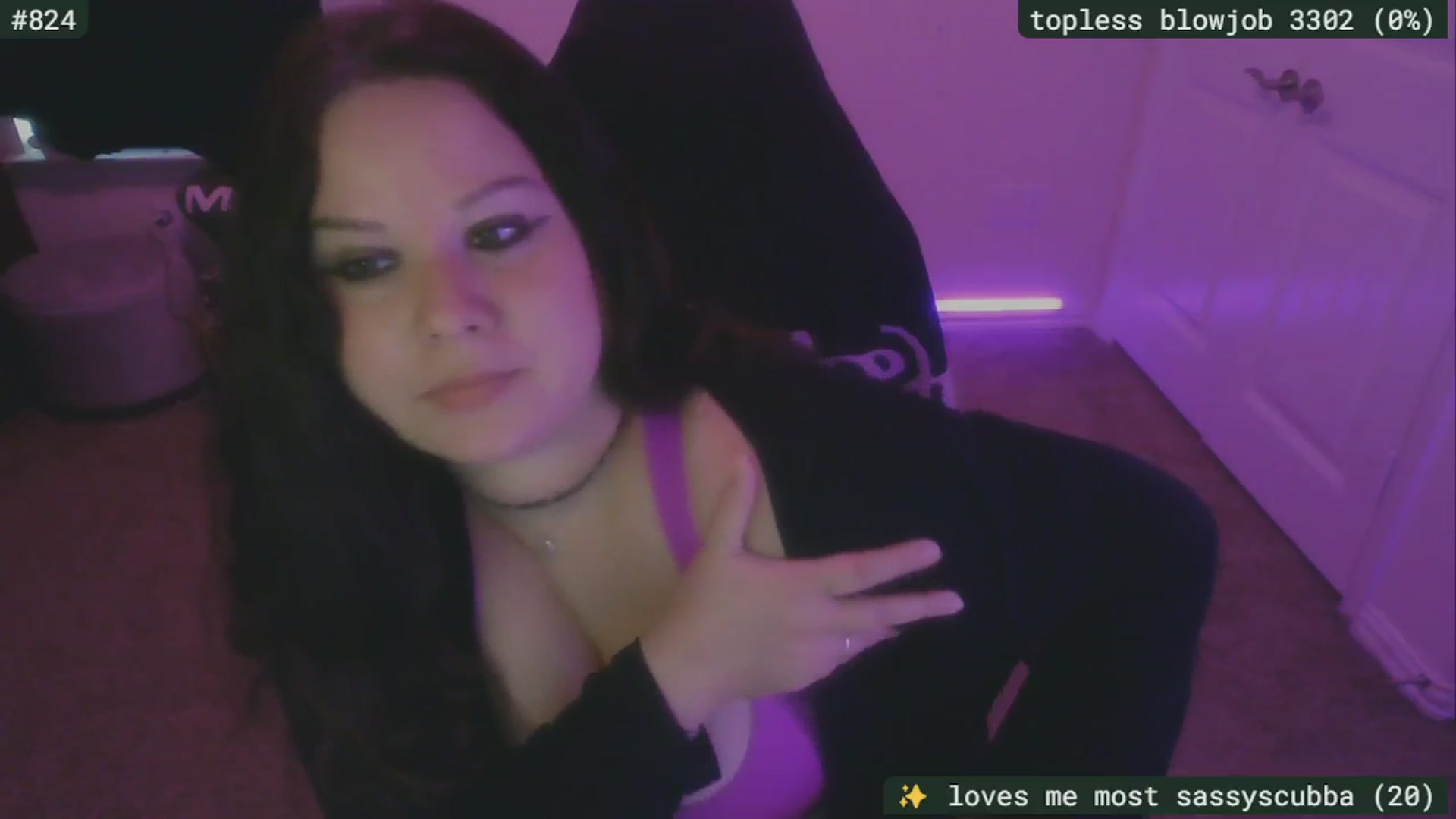 Gallery image thumbnail from SassySarah94's myfreecams stream on, 08/29/2025, 19:12 image 5 of 20