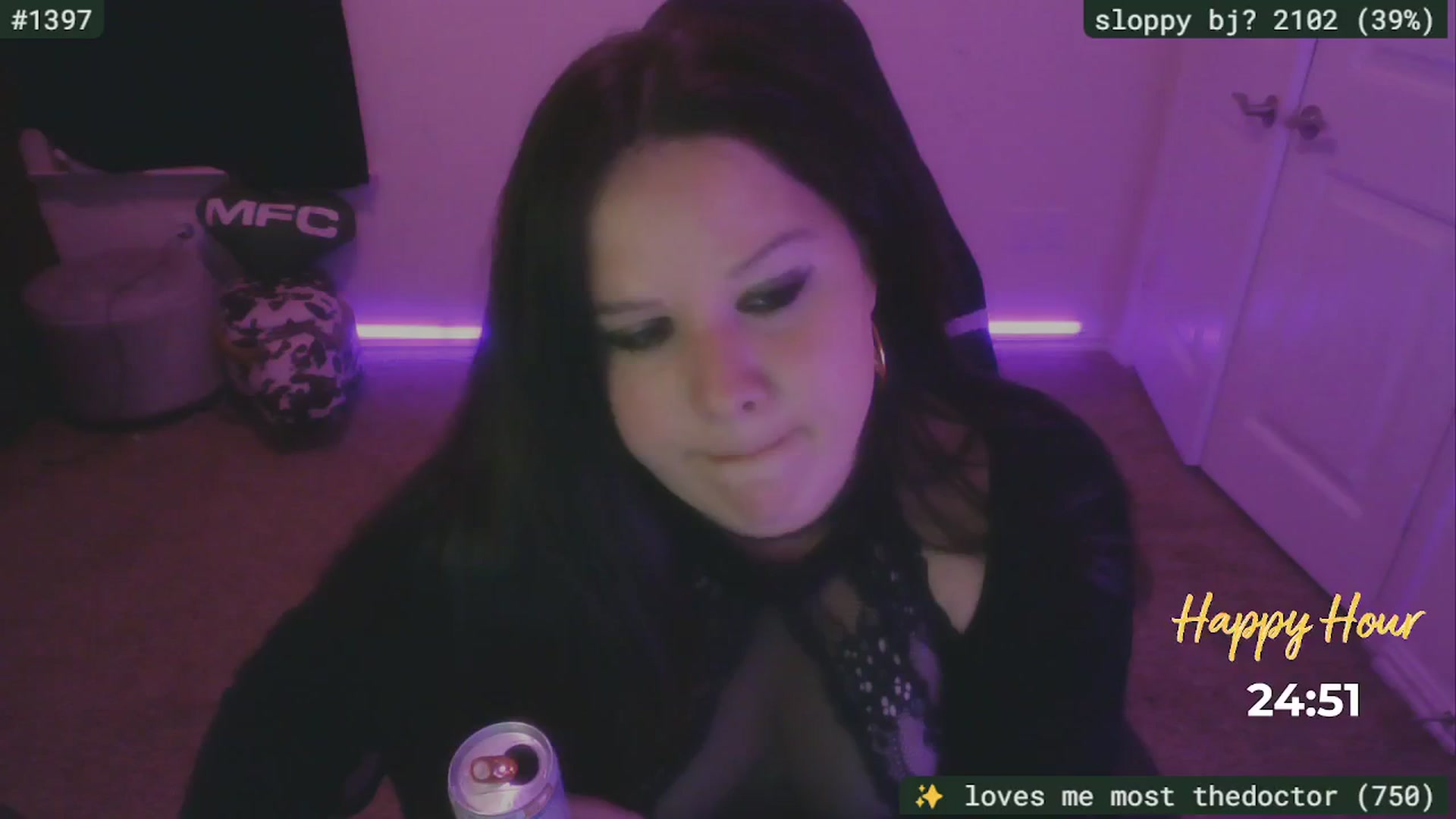 Gallery image thumbnail from SassySarah94's myfreecams stream on, 09/05/2025, 03:25 image 10 of 20