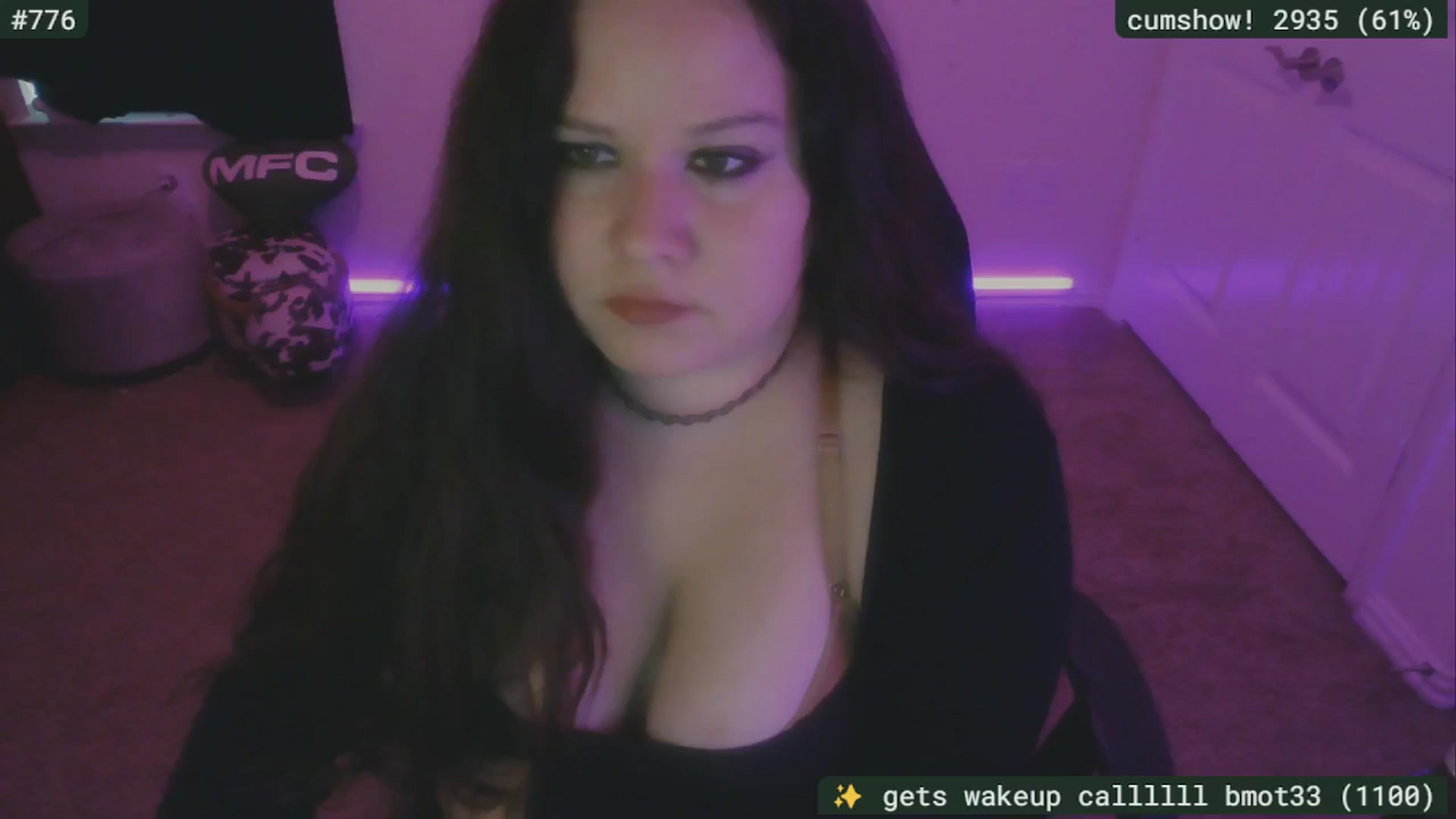 Gallery image thumbnail from SassySarah94's myfreecams stream on, 09/12/2025, 23:43 image 11 of 20