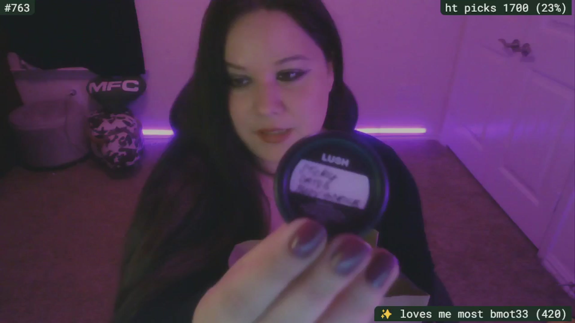 Gallery image thumbnail from SassySarah94's myfreecams stream on, 09/17/2025, 03:06 image 11 of 20