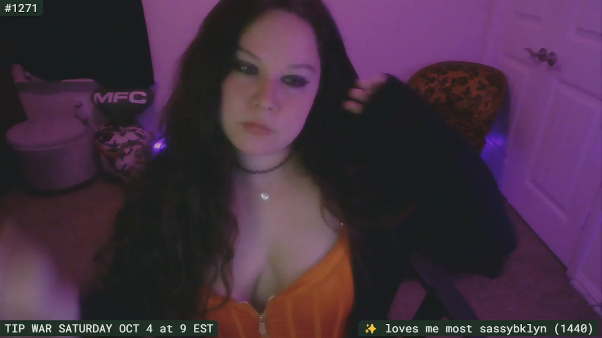 Gallery image thumbnail from SassySarah94's myfreecams stream on, 09/30/2025, 03:50 image 3 of 20