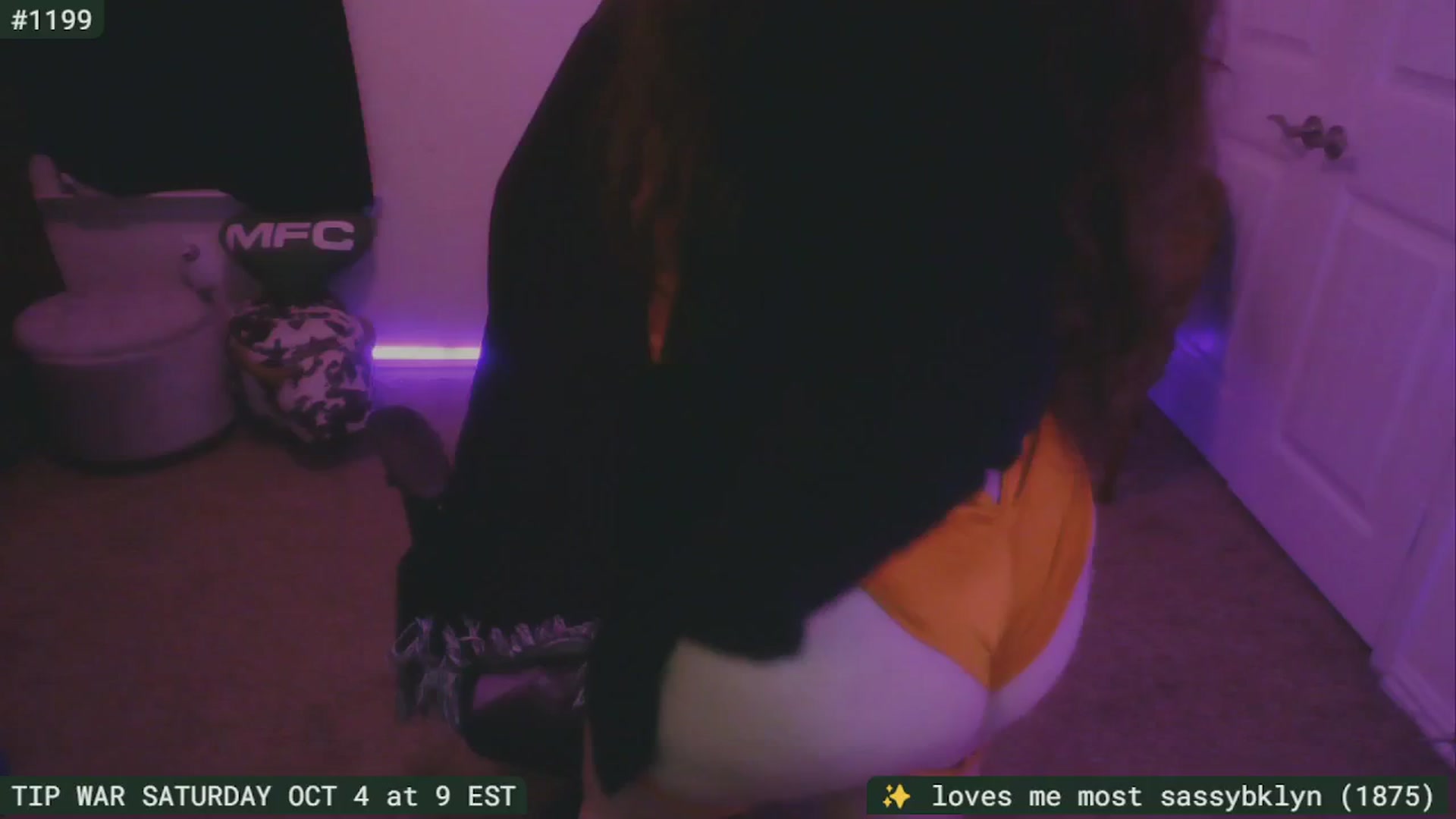 Gallery image thumbnail from SassySarah94's myfreecams stream on, 09/30/2025, 03:50 image 6 of 20