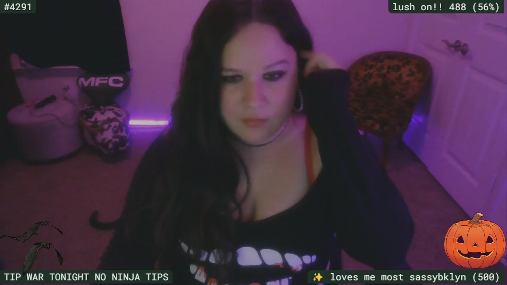 Gallery image thumbnail from SassySarah94's myfreecams stream on, 10/05/2025, 01:13 image 6 of 20