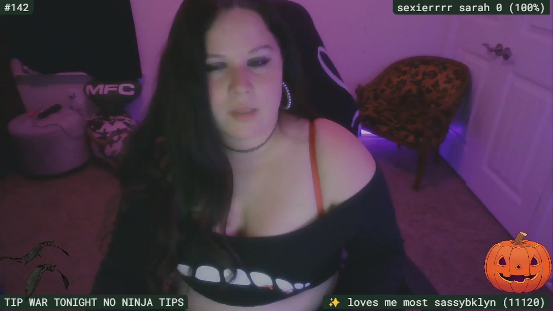 Gallery image thumbnail from SassySarah94's myfreecams stream on, 10/05/2025, 02:41 image 14 of 20