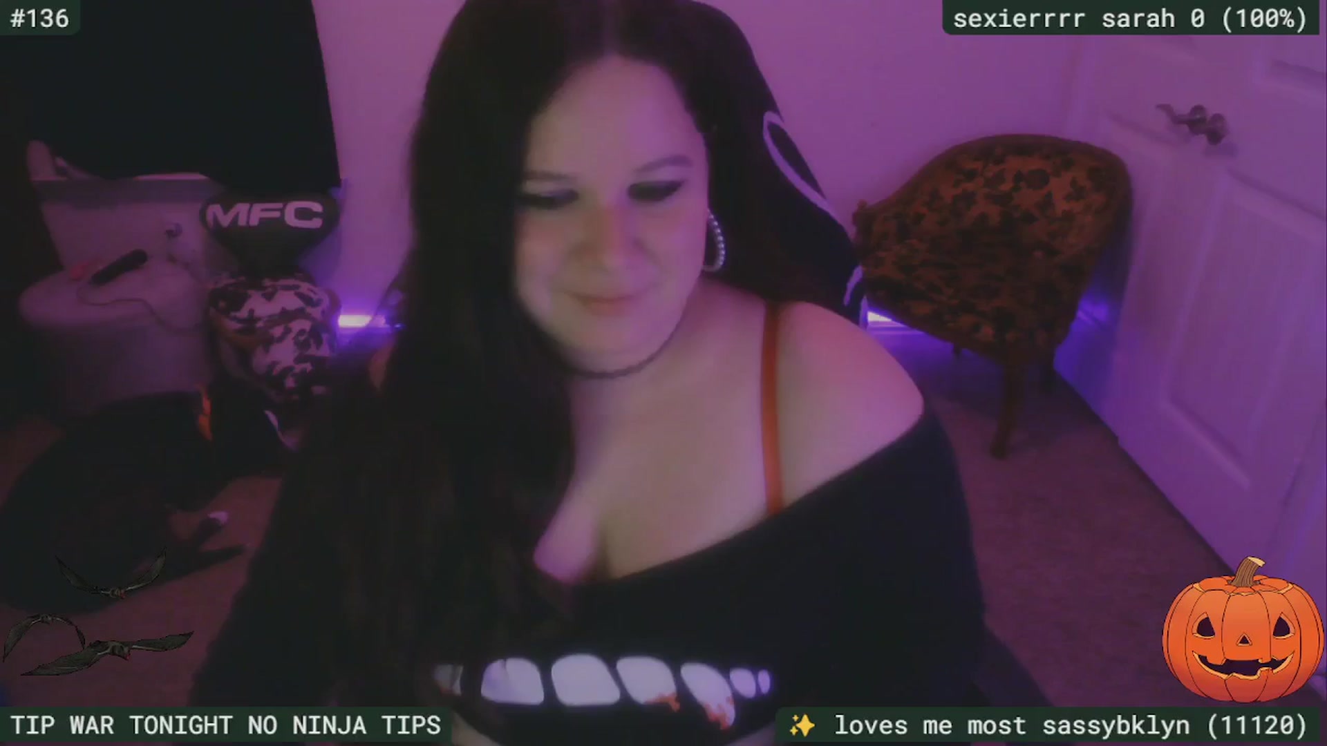 Gallery image thumbnail from SassySarah94's myfreecams stream on, 10/05/2025, 02:41 image 17 of 20
