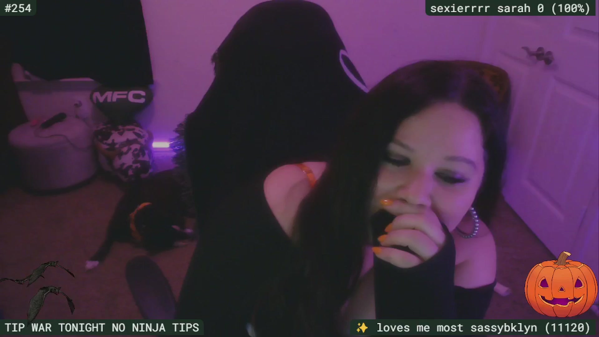 Gallery image thumbnail from SassySarah94's myfreecams stream on, 10/05/2025, 02:41 image 7 of 20