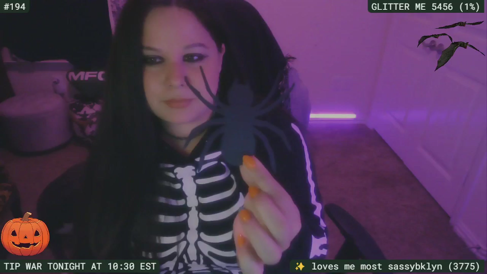 Gallery image thumbnail from SassySarah94's myfreecams stream on, 10/11/2025, 03:45 image 6 of 20