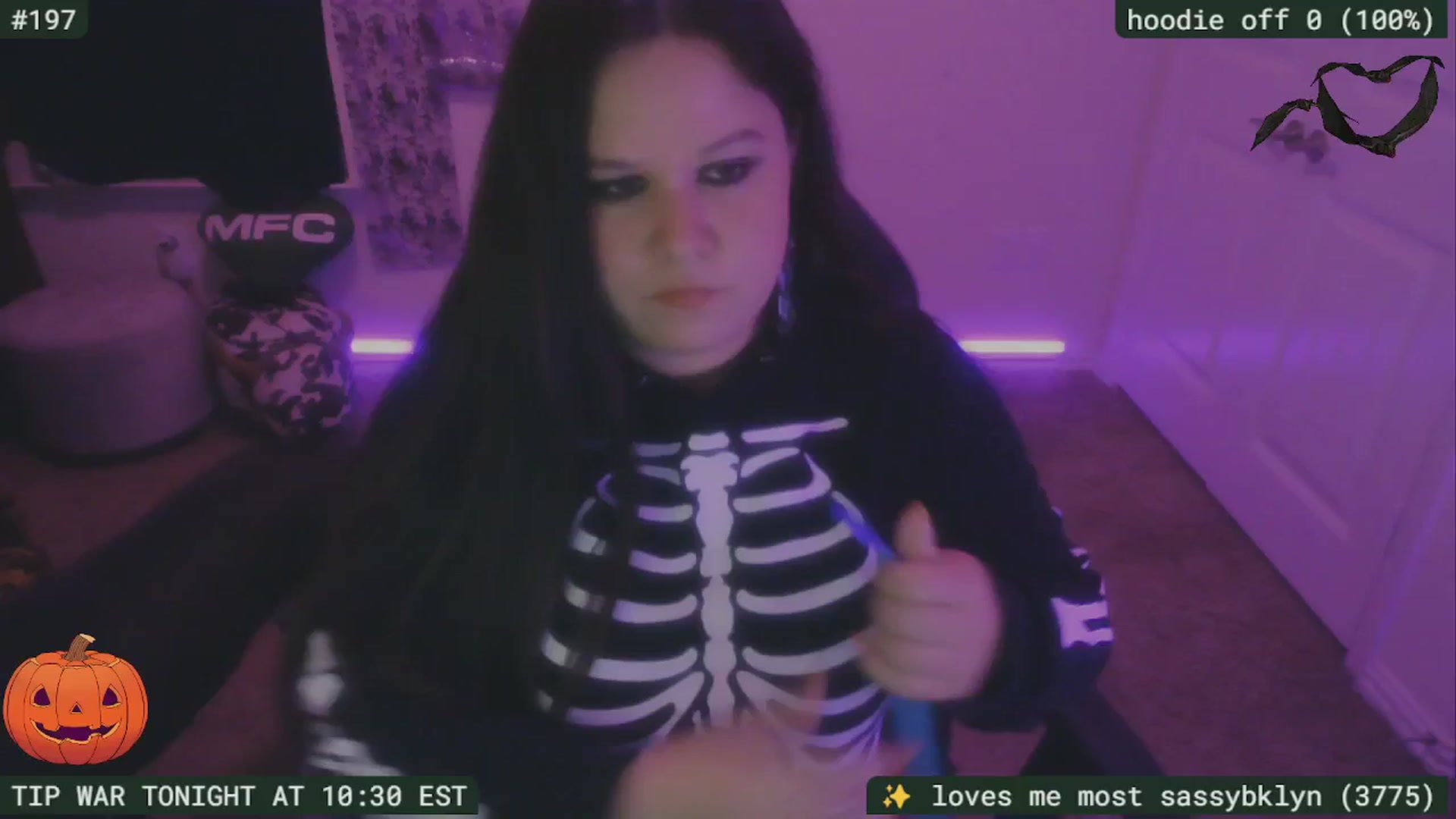 Gallery image thumbnail from SassySarah94's myfreecams stream on, 10/11/2025, 03:45 image 4 of 20