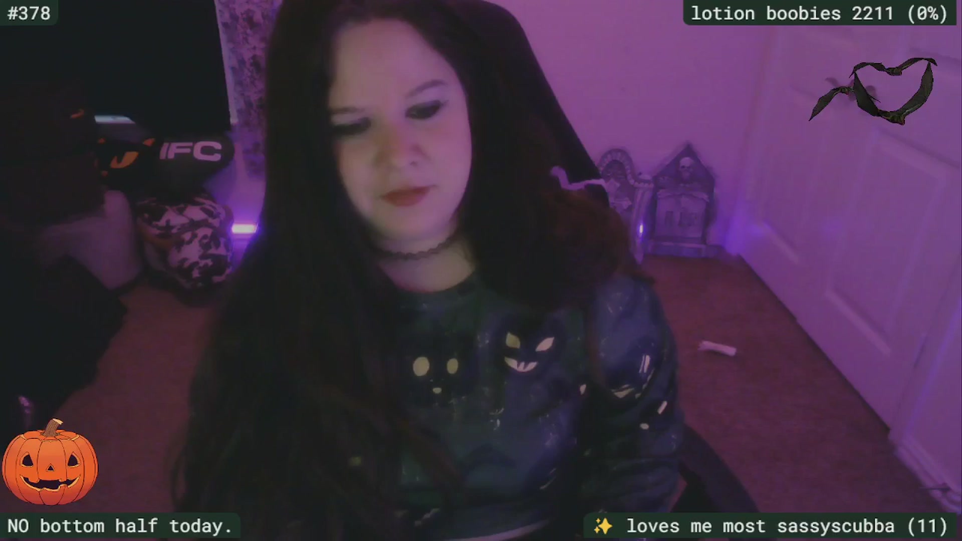 Gallery image thumbnail from SassySarah94's myfreecams stream on, 10/18/2025, 16:33 image 7 of 20