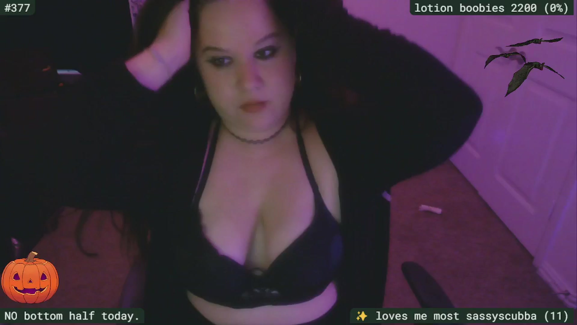 Gallery image thumbnail from SassySarah94's myfreecams stream on, 10/18/2025, 16:33 image 14 of 20