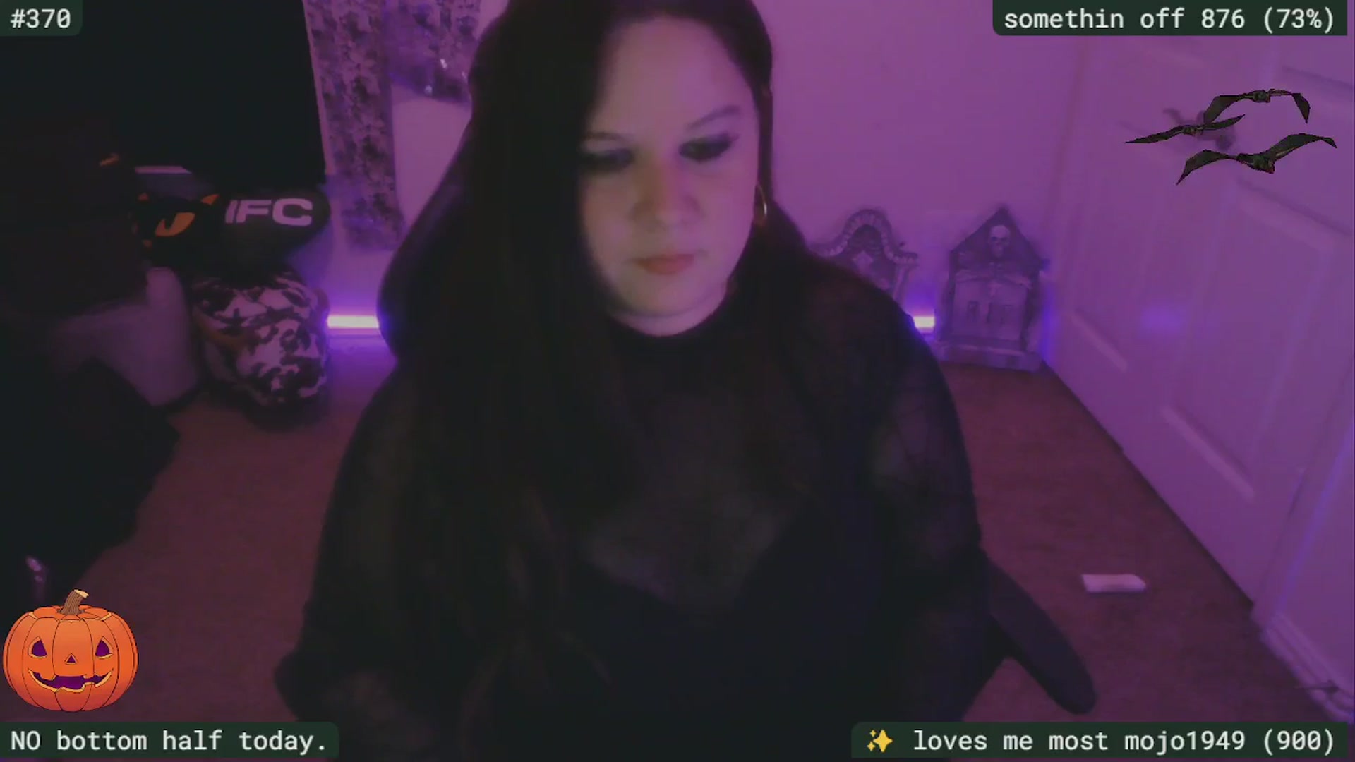 Gallery image thumbnail from SassySarah94's myfreecams stream on, 10/19/2025, 04:05 image 5 of 20