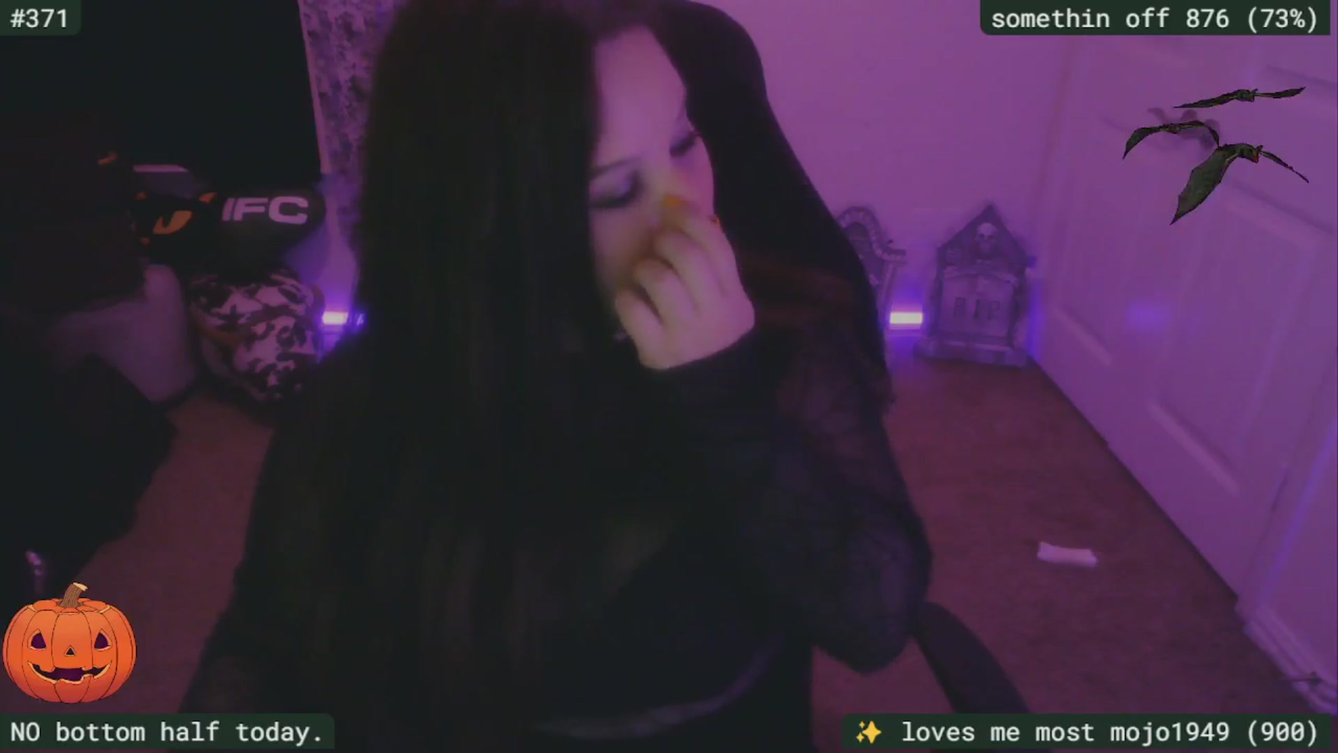 Gallery image thumbnail from SassySarah94's myfreecams stream on, 10/19/2025, 04:05 image 16 of 20