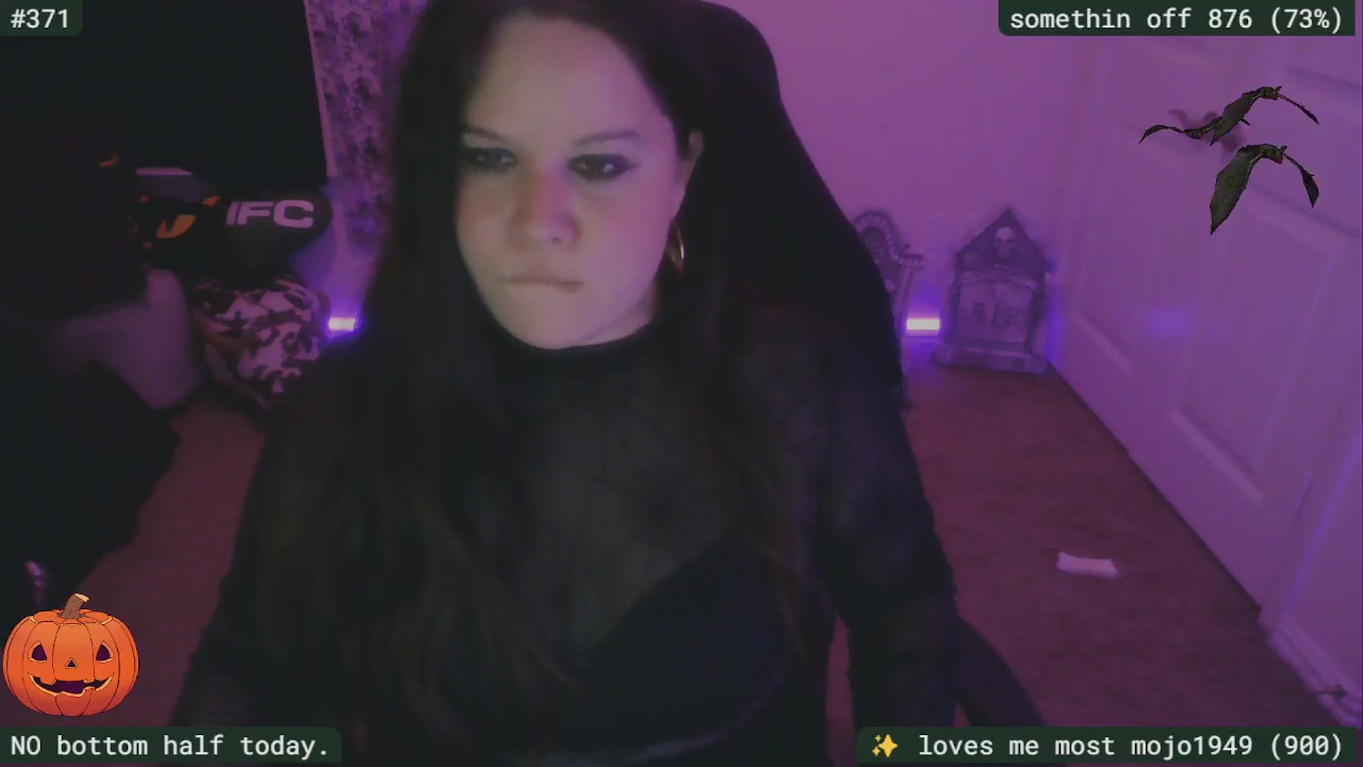 Gallery image thumbnail from SassySarah94's myfreecams stream on, 10/19/2025, 04:05 image 15 of 20