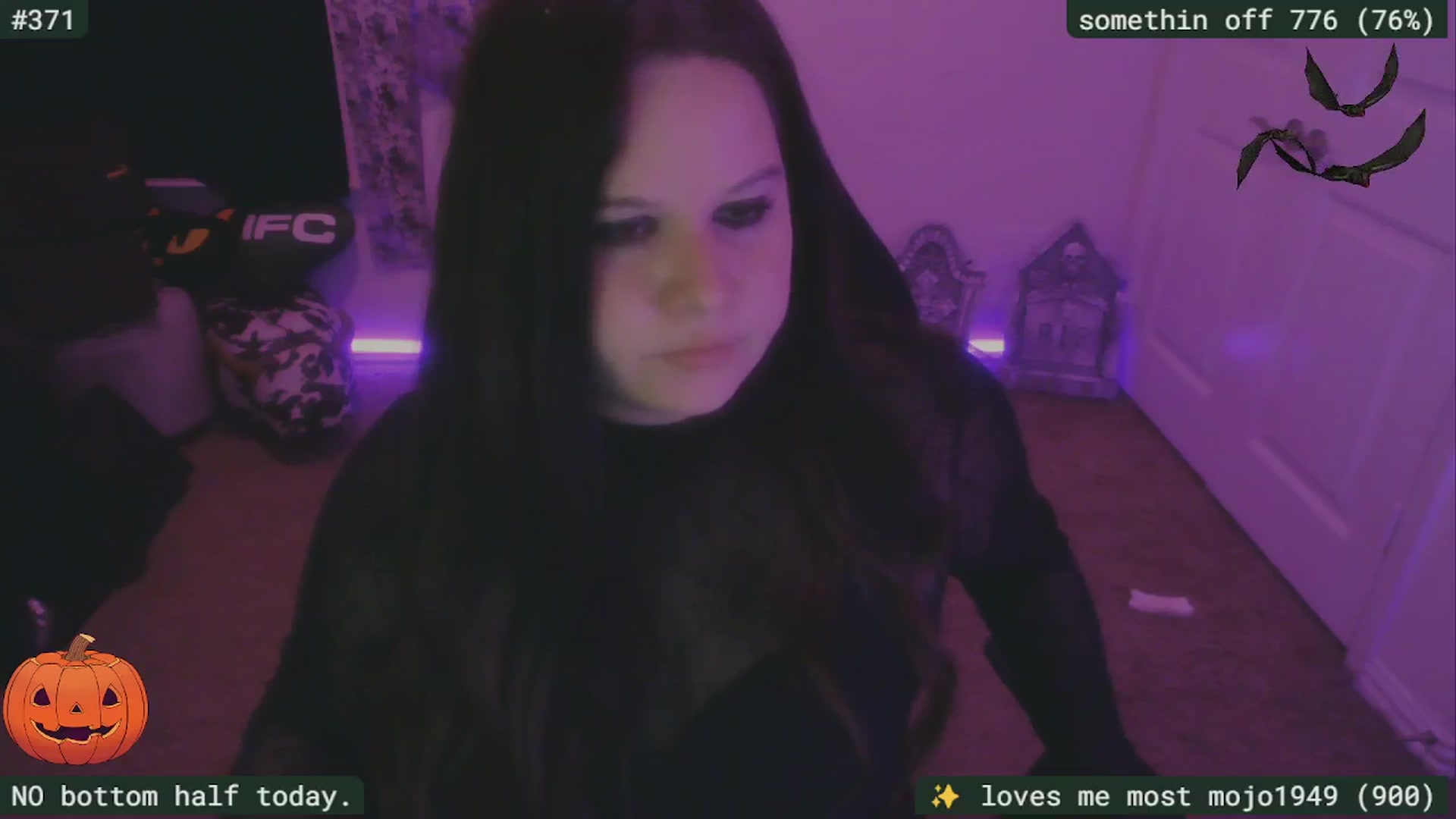 Gallery image thumbnail from SassySarah94's myfreecams stream on, 10/19/2025, 04:05 image 19 of 20
