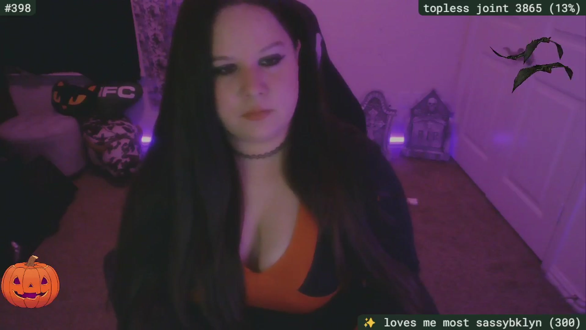 Gallery image thumbnail from SassySarah94's myfreecams stream on, 10/22/2025, 03:33 image 9 of 20