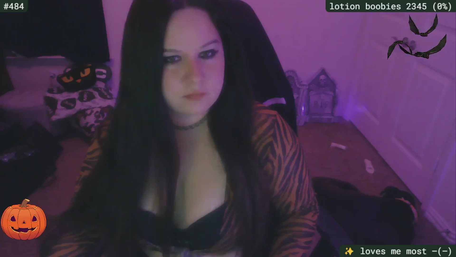 Gallery image thumbnail from SassySarah94's myfreecams stream on, 10/28/2025, 03:31 image 12 of 20